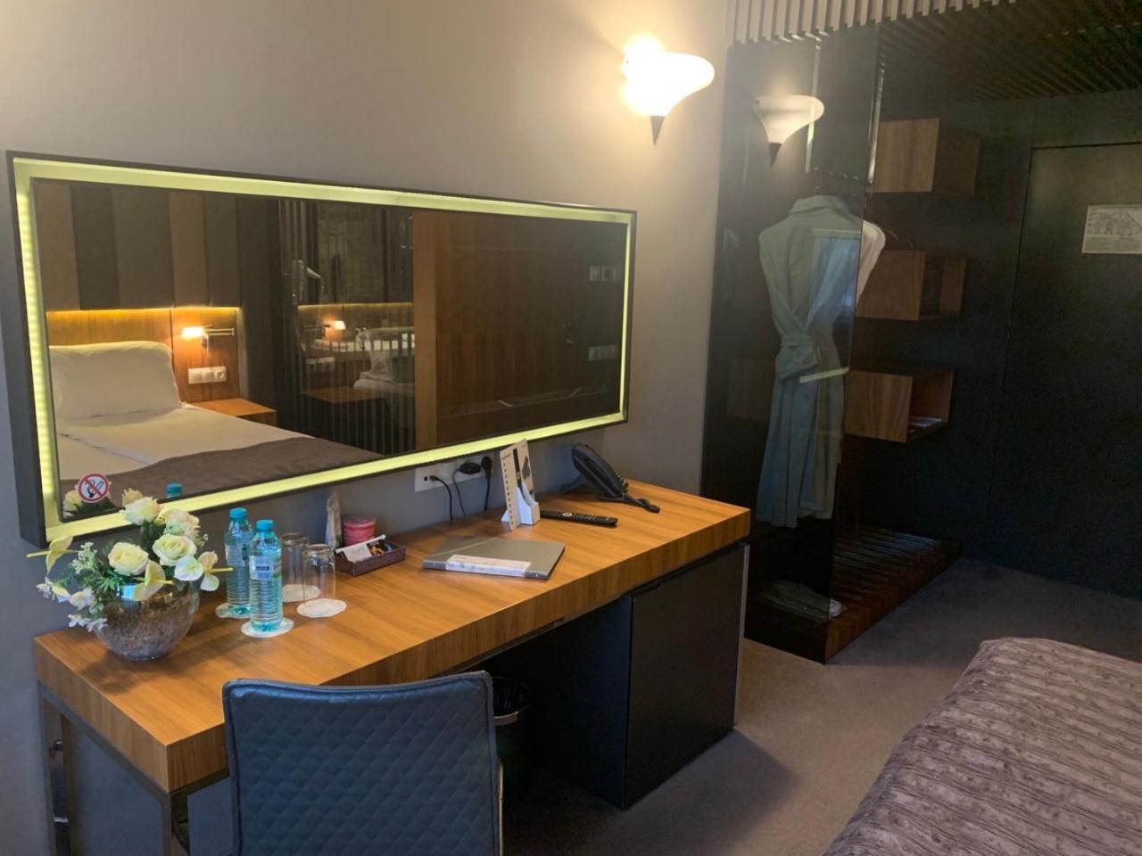 Deluxe Double Room with Free Parking  photo 3