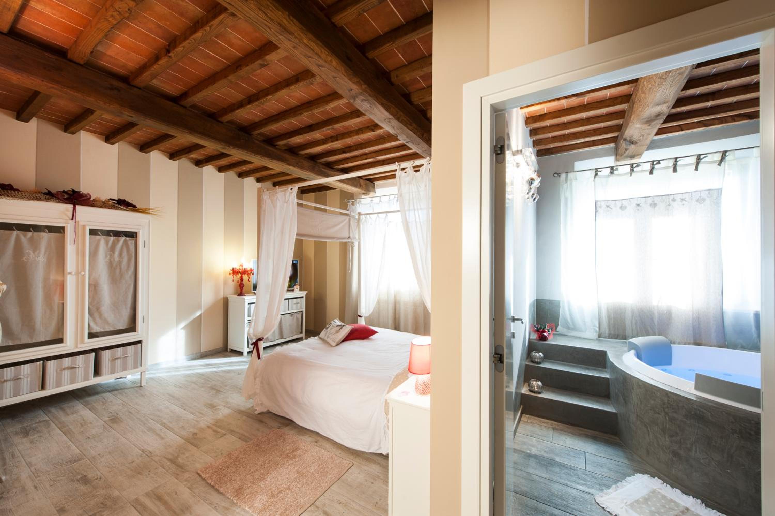 King Room with Spa Bath photo 1