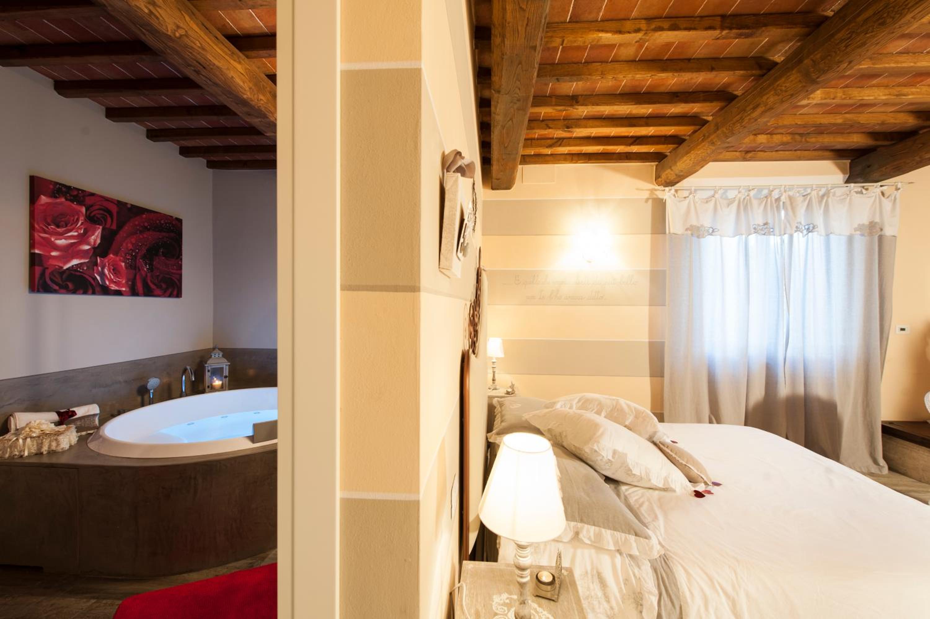 King Room with Spa Bath photo 3