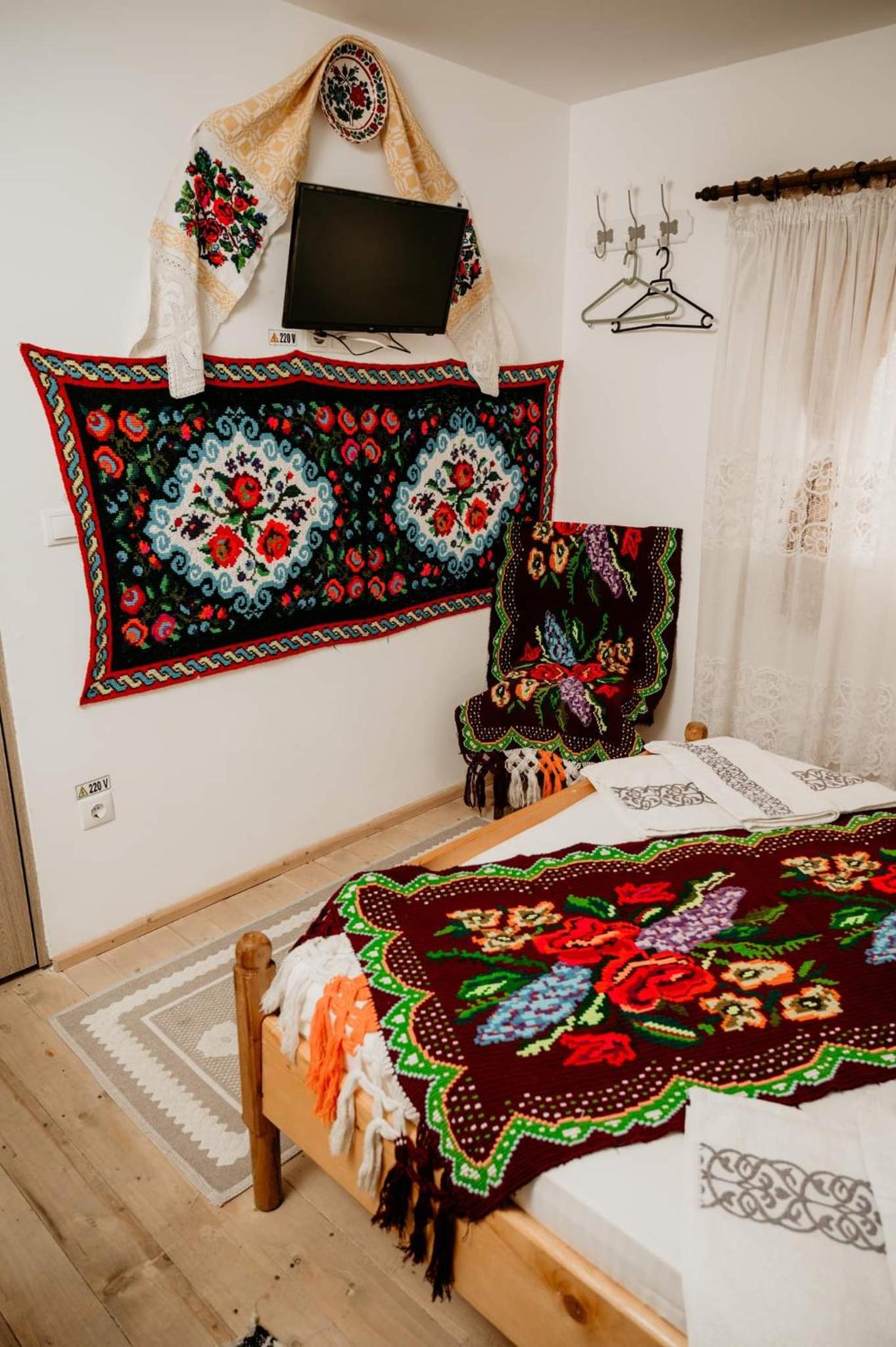 Double Room with Private Bathroom photo 1
