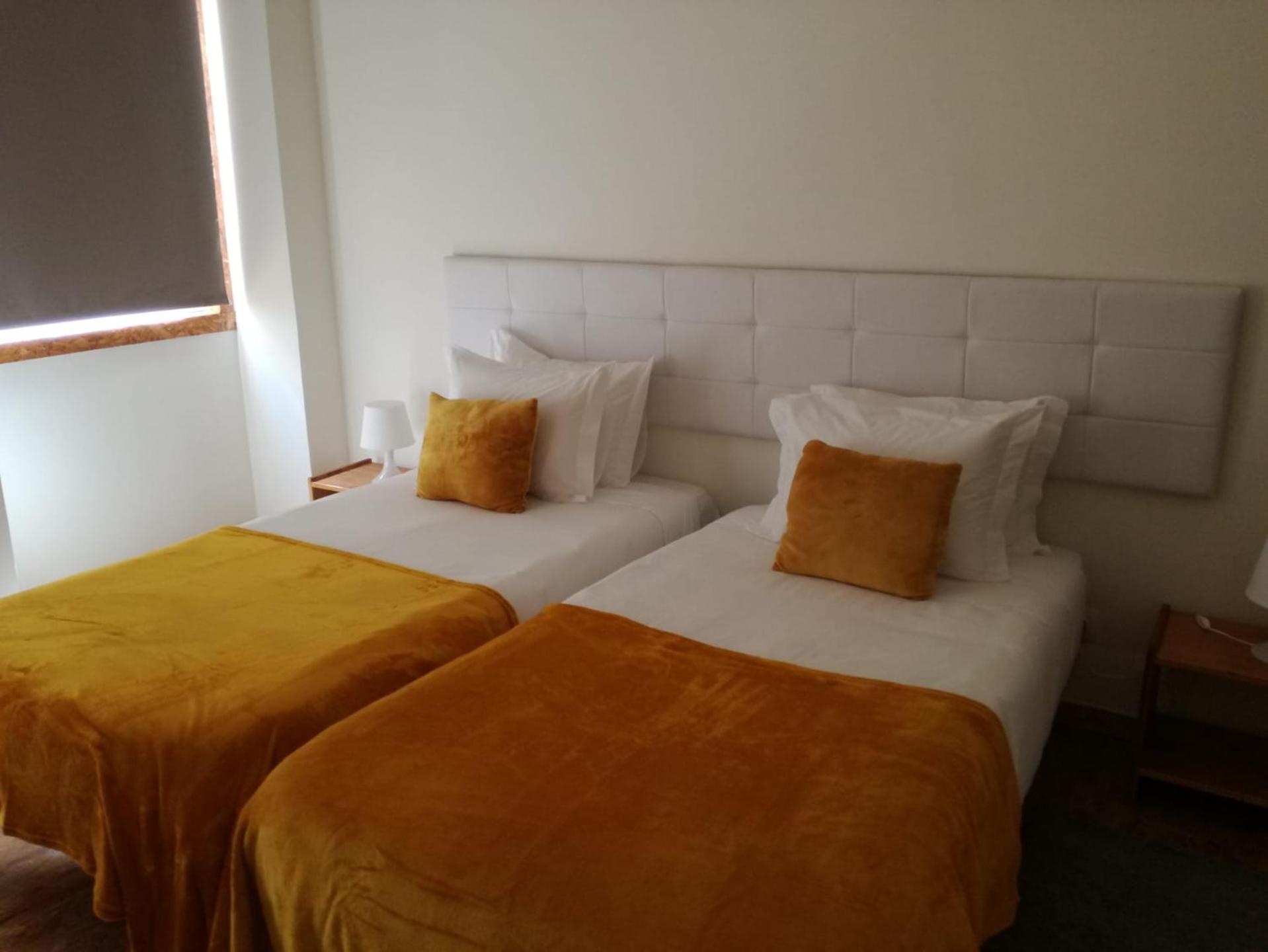 Twin Room with Private Bathroom photo 3
