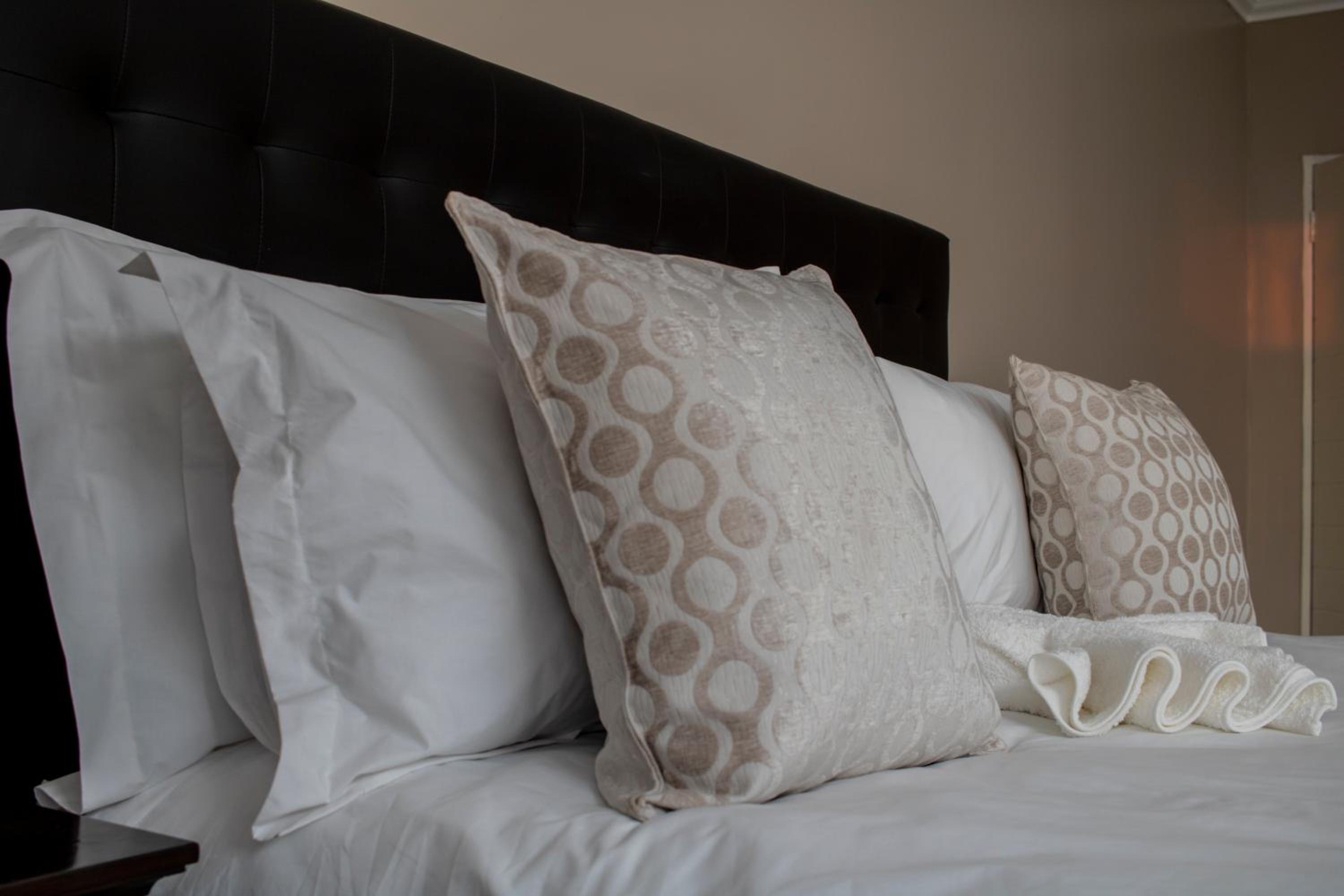 Deluxe King Room photo 1