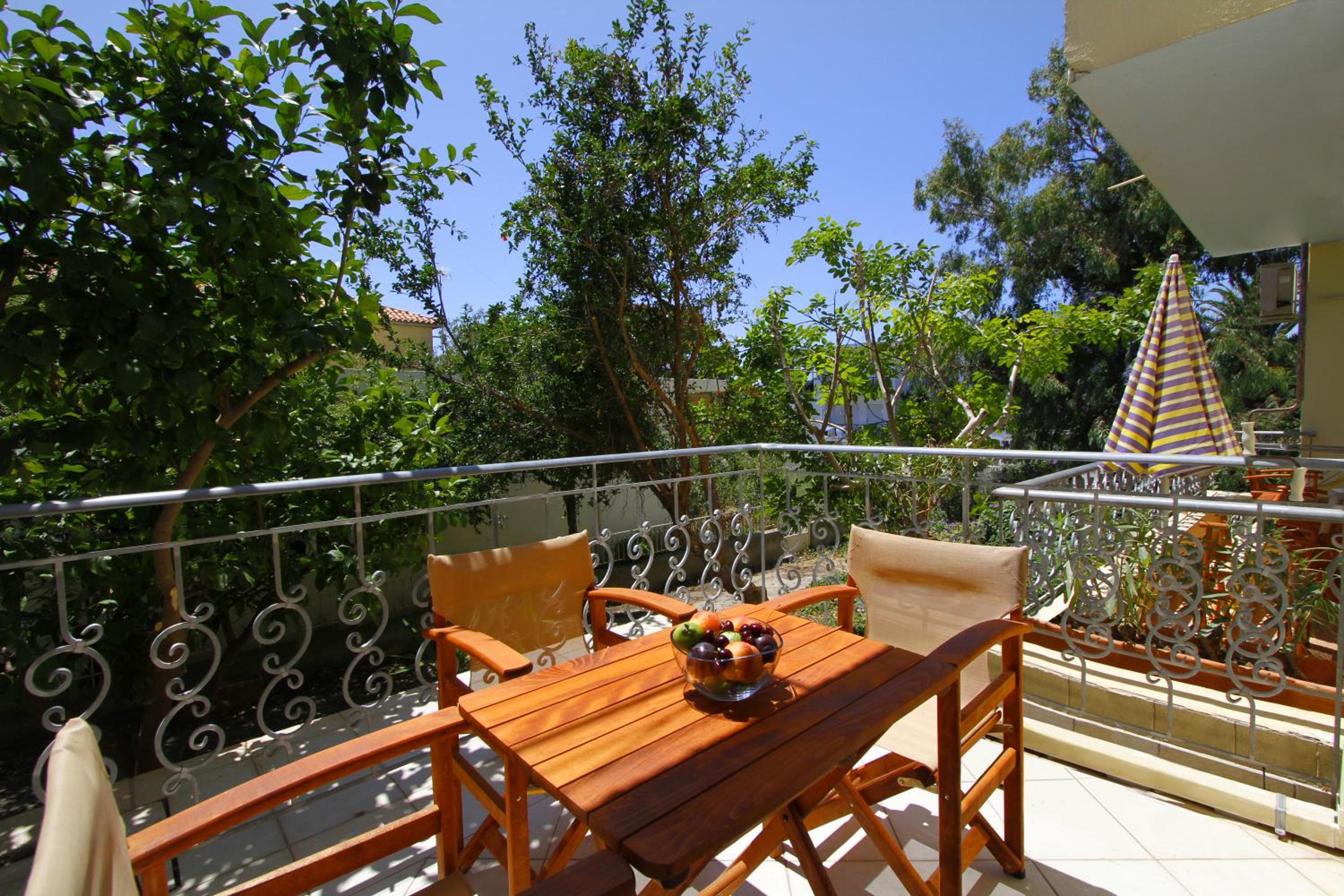 One-Bedroom Apartment (3 Adults) - Photo 5