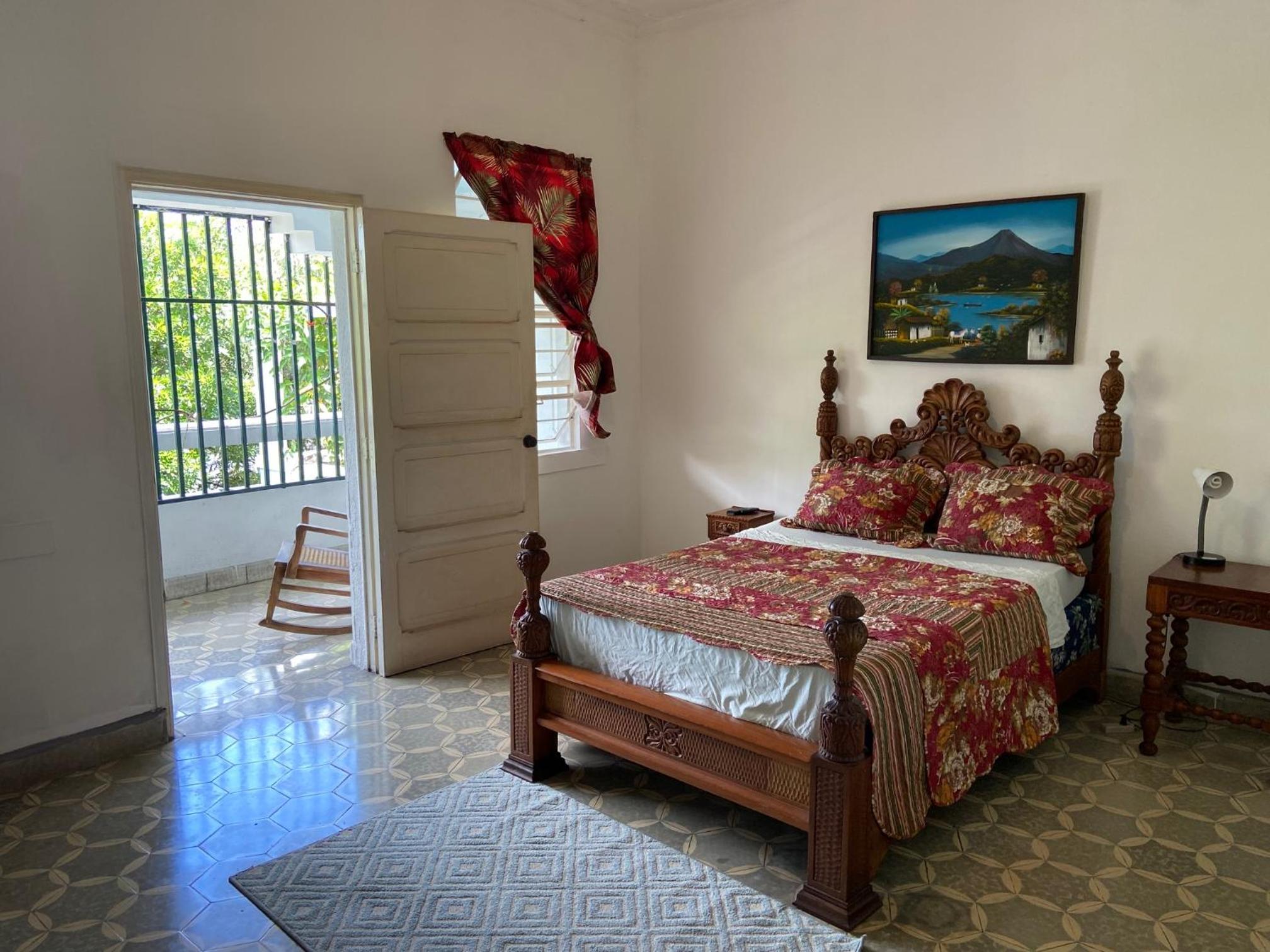 Double Room with Balcony (2 Adults + 1 Child) photo 1