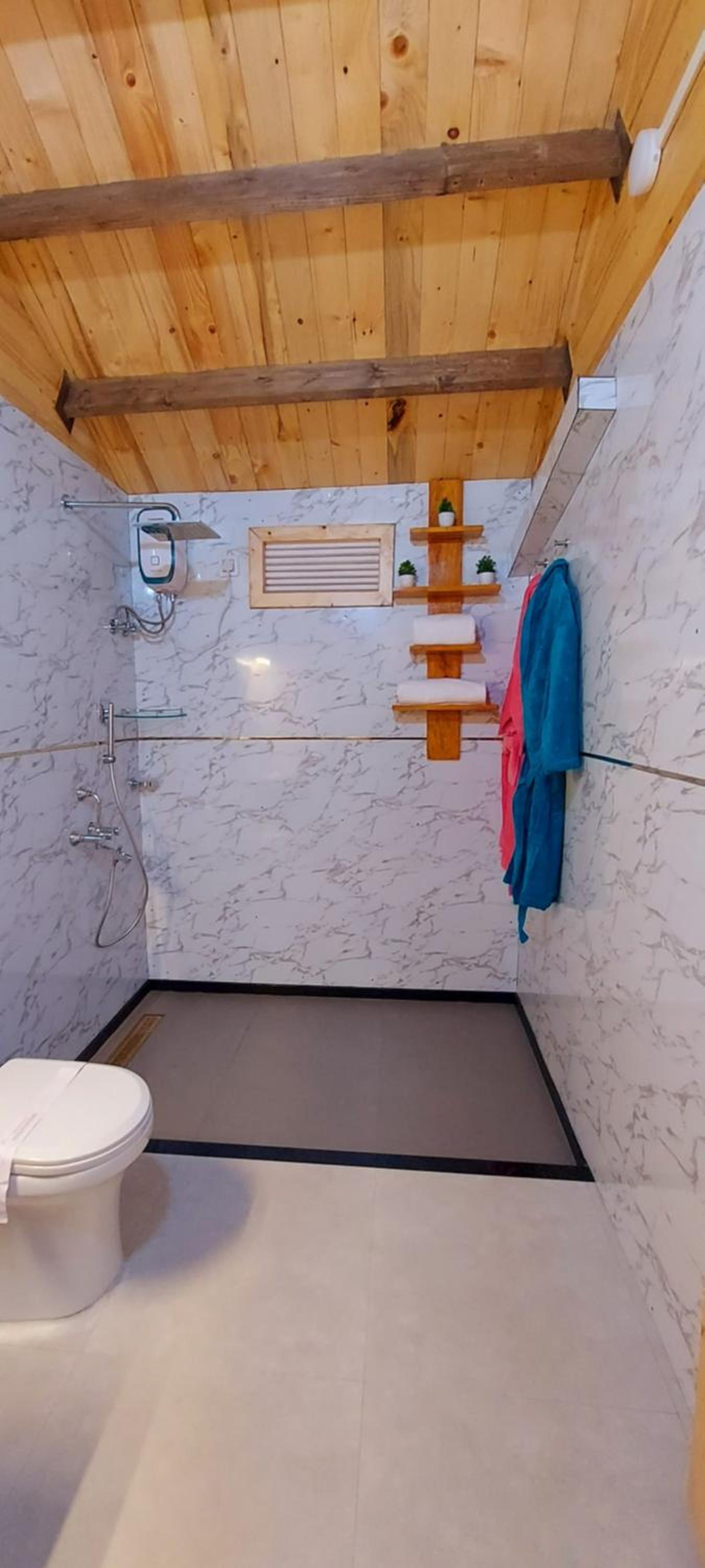 Double Room with Balcony and Sea View - Photo 6