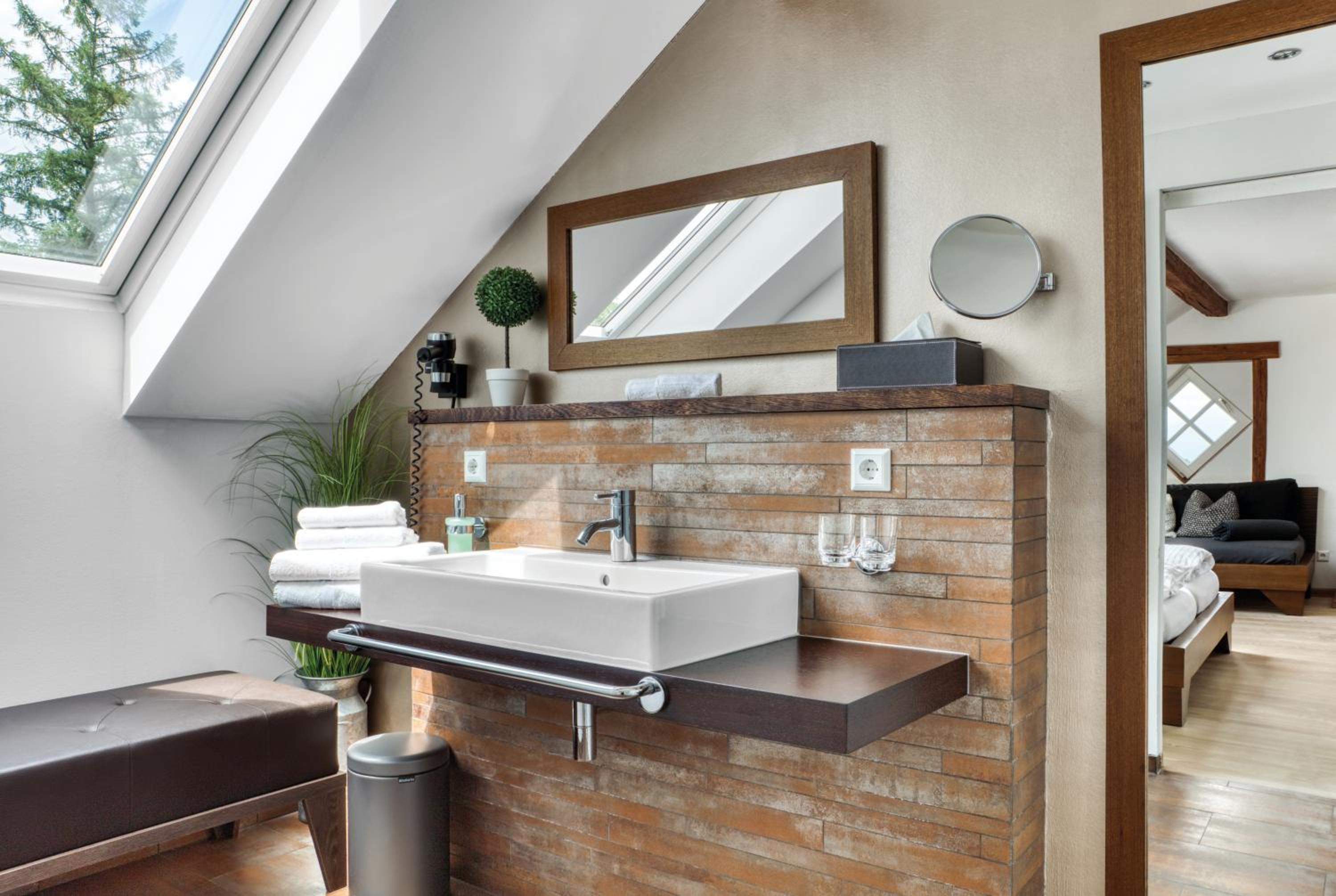 Double Room - Photo 7