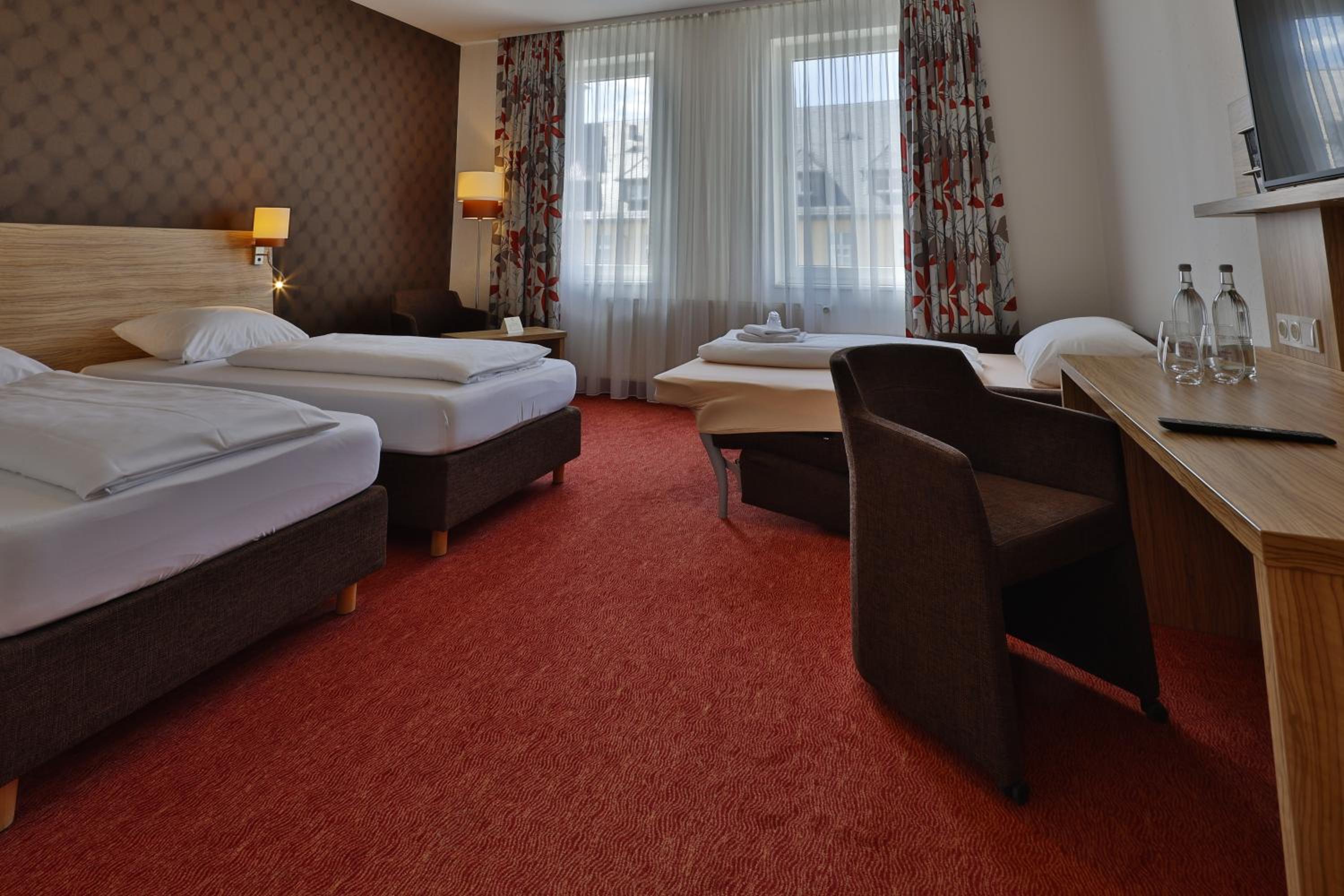 Standard Double Room photo 3
