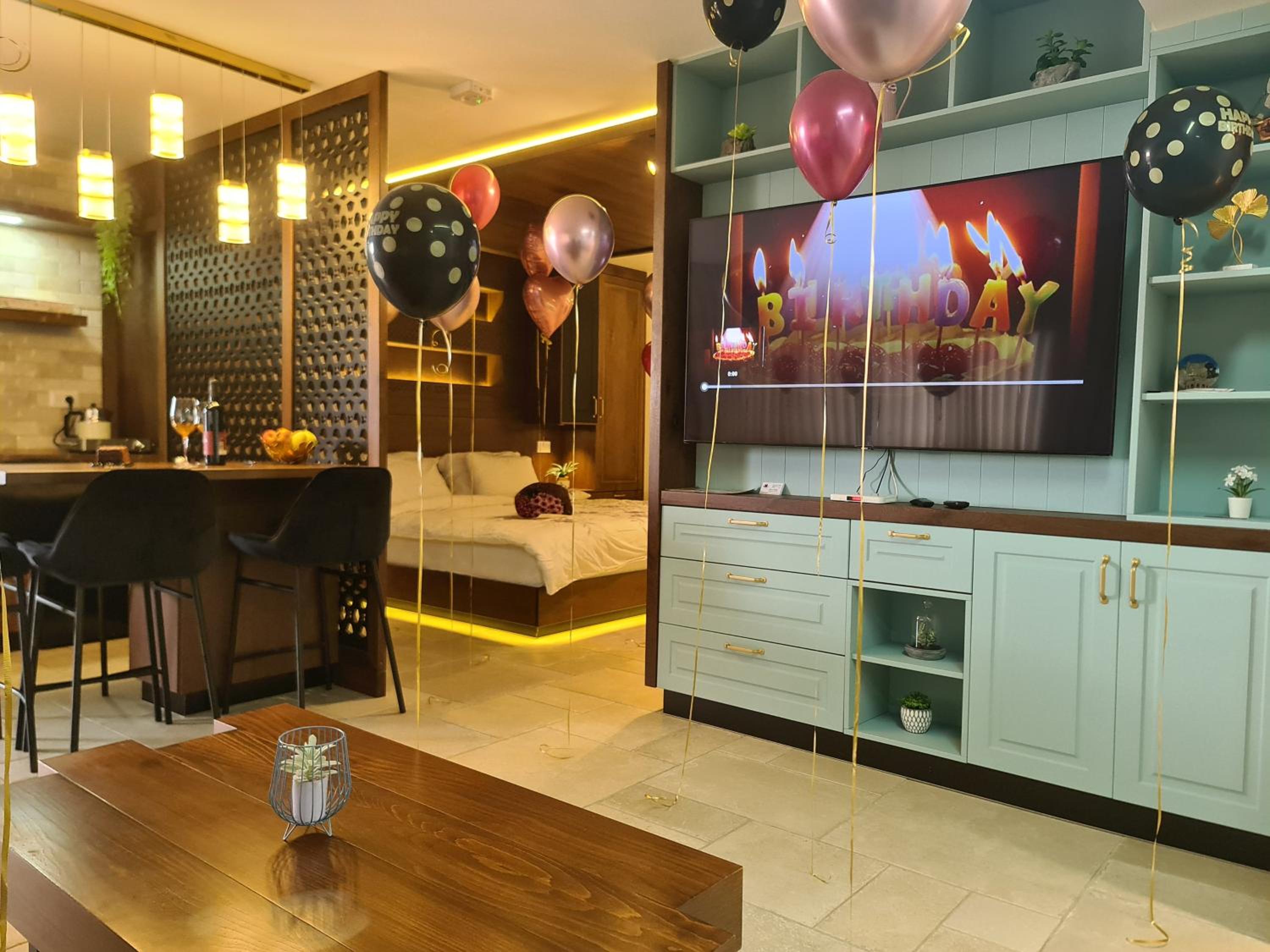 One-Bedroom Apartment - Photo 10