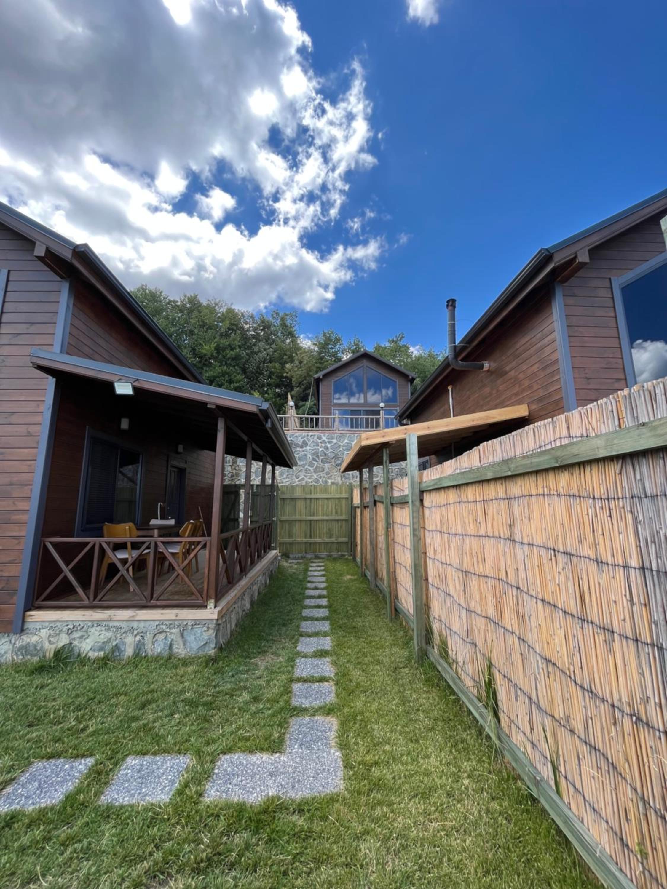 Deluxe Bungalow - Photo 12