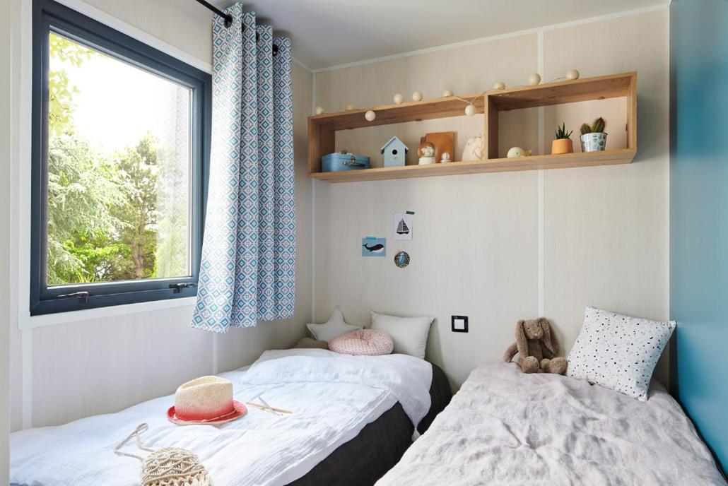 Two-Bedroom Cabin photo 3