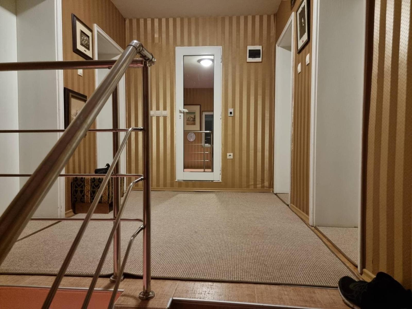 Villa photo 1