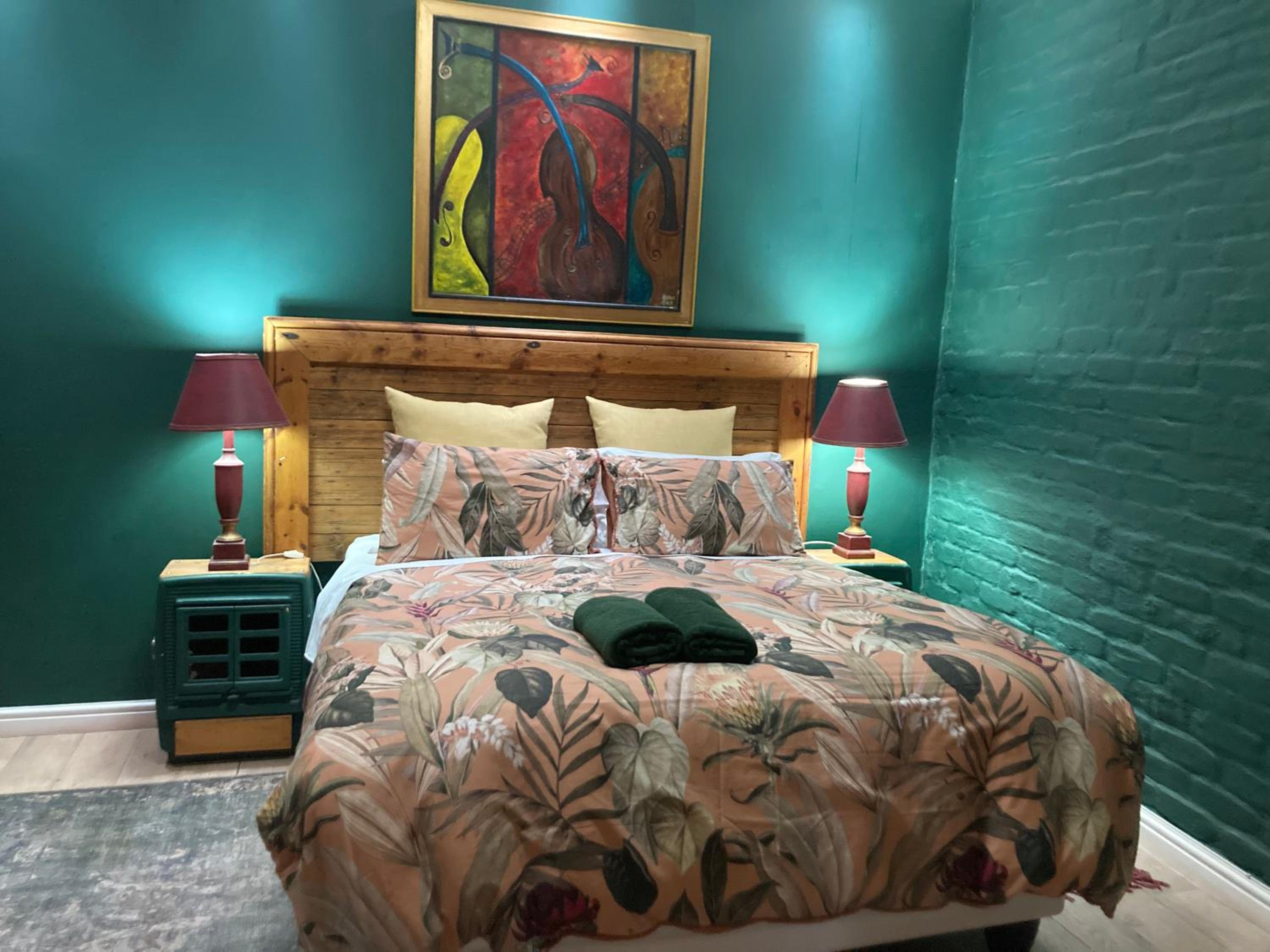 Deluxe Double Room with Bath - Photo 1