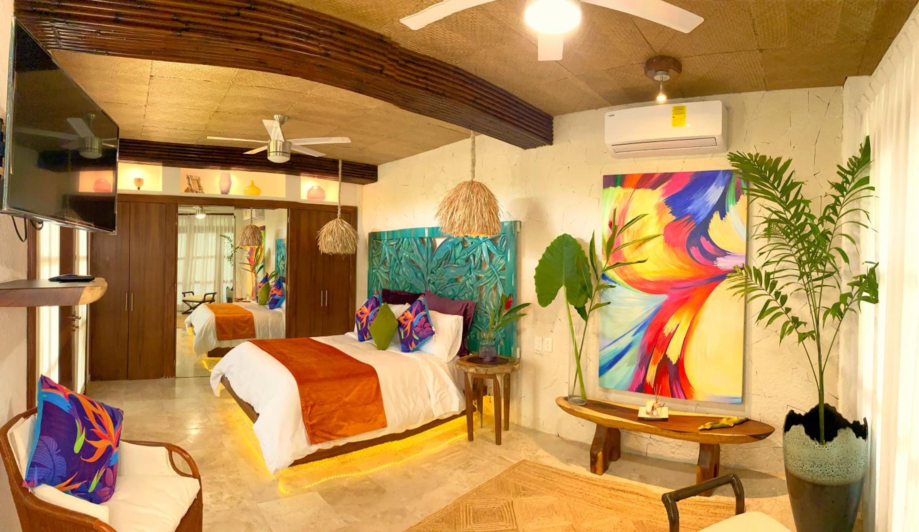 Junior Suite with Private Pool - Photo 5