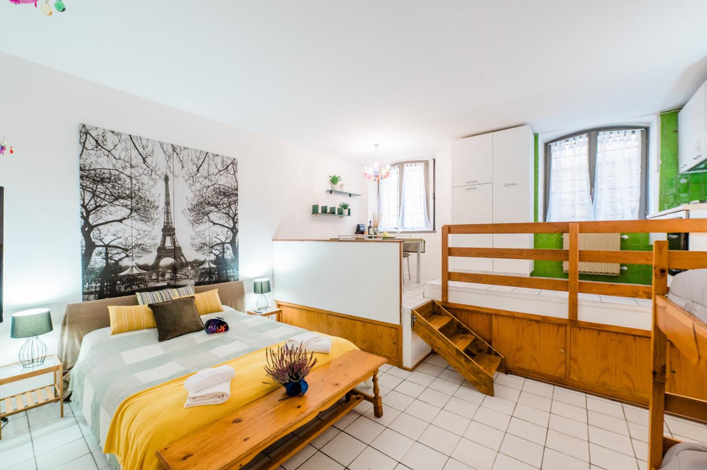 Studio Apartment photo 3