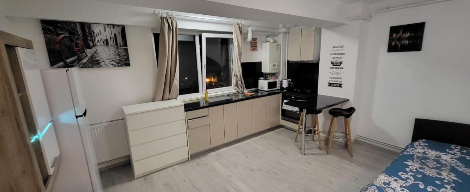 One-Bedroom Apartment - Photo 14