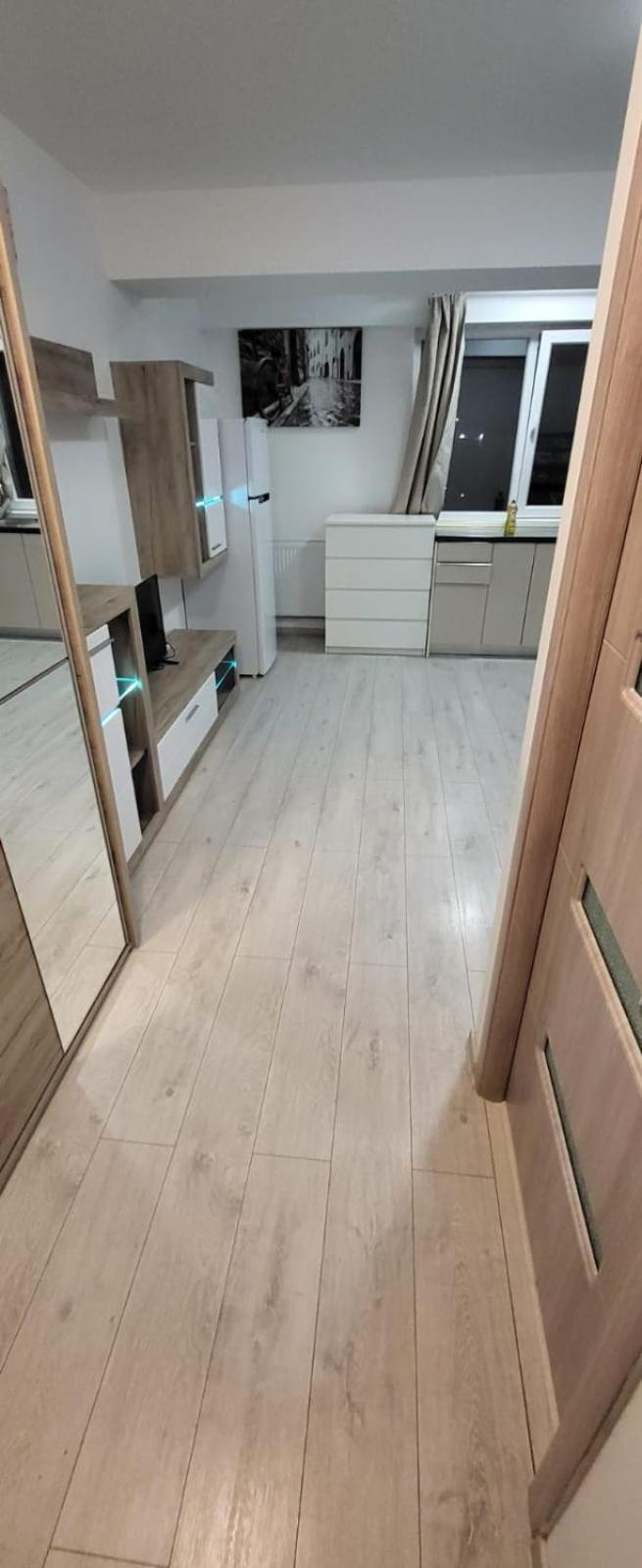 One-Bedroom Apartment - Photo 15