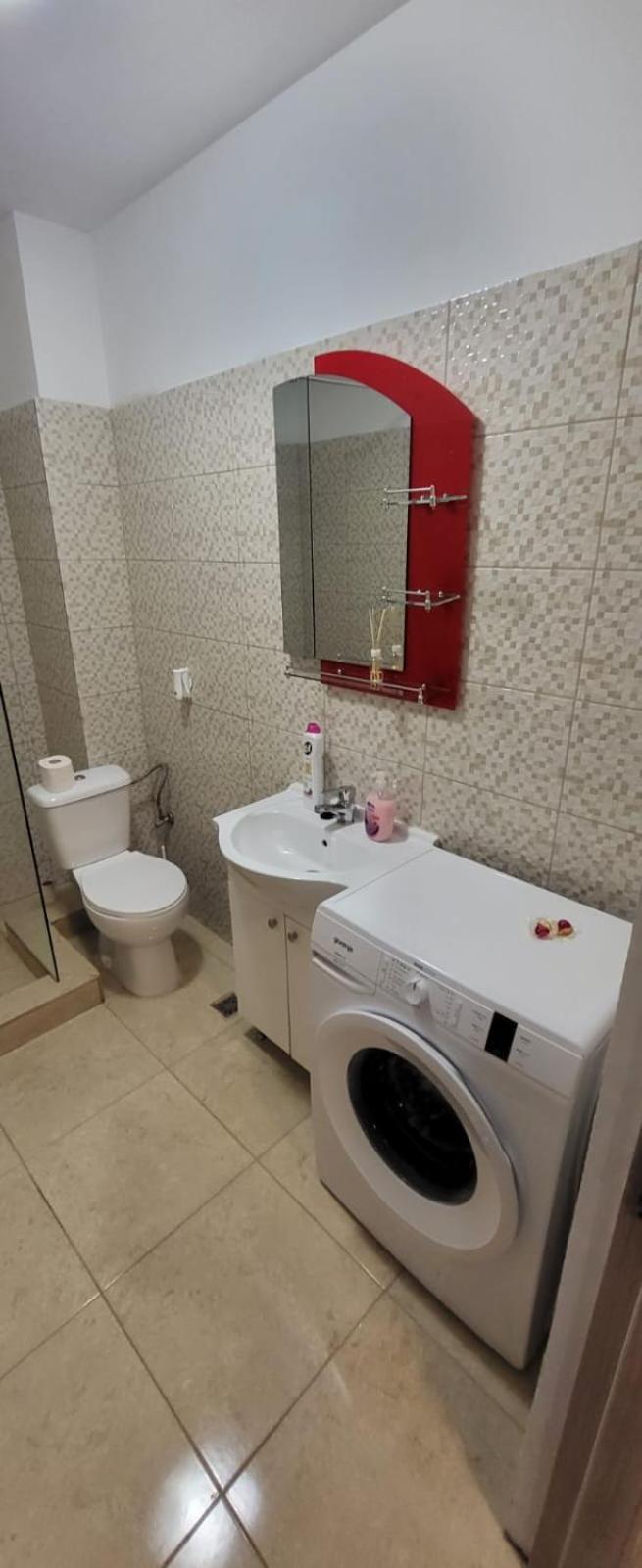 One-Bedroom Apartment - Photo 16