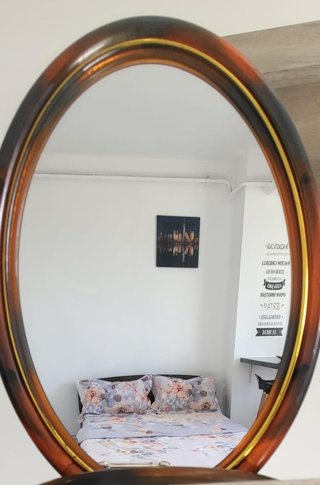 One-Bedroom Apartment - Photo 8