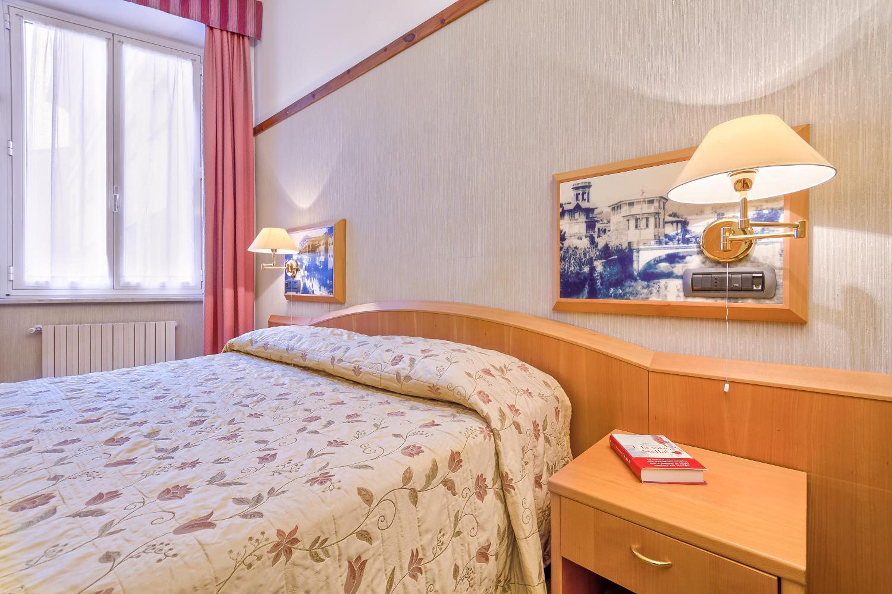 Double or Twin Room - Photo 1