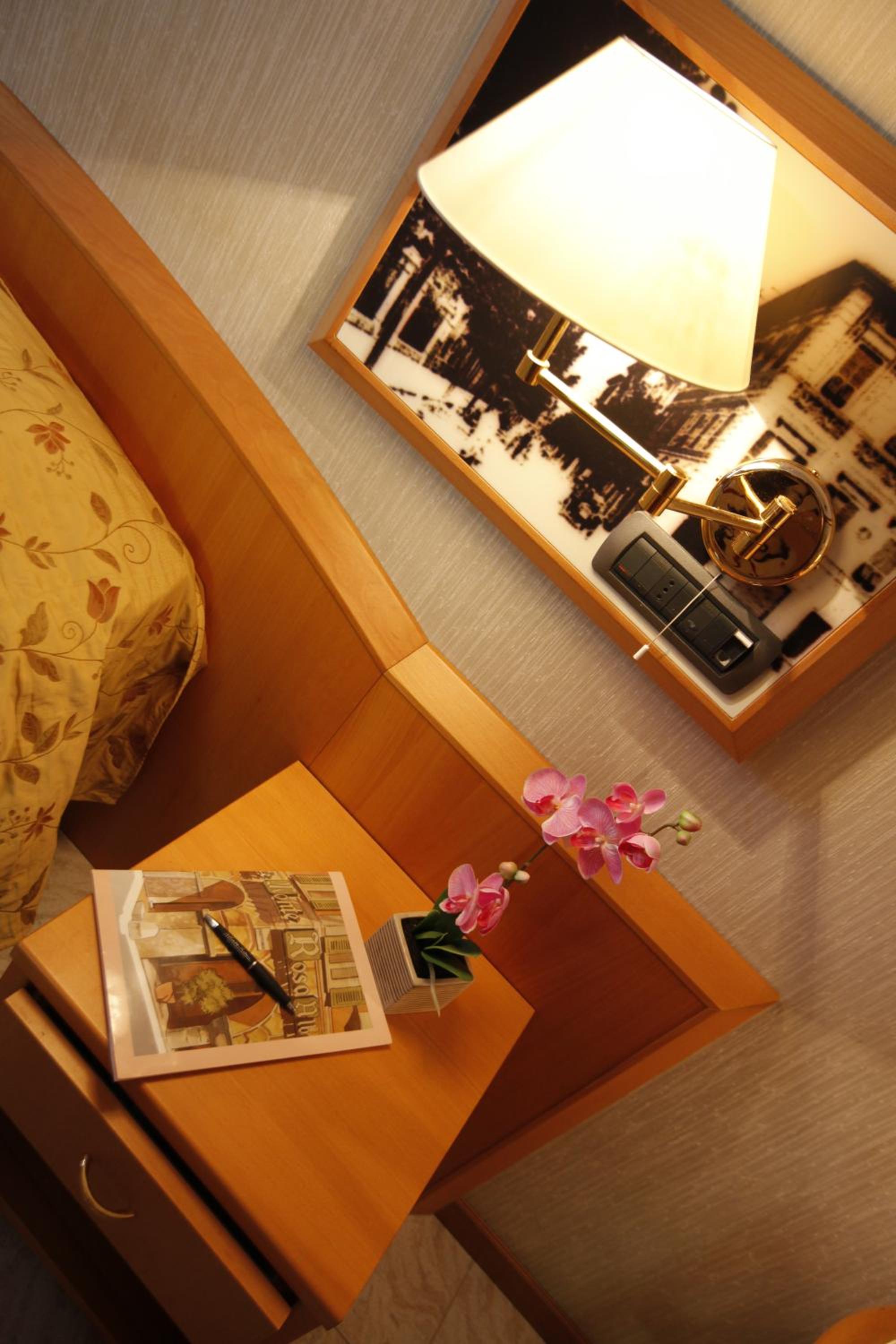 Double or Twin Room - Photo 3