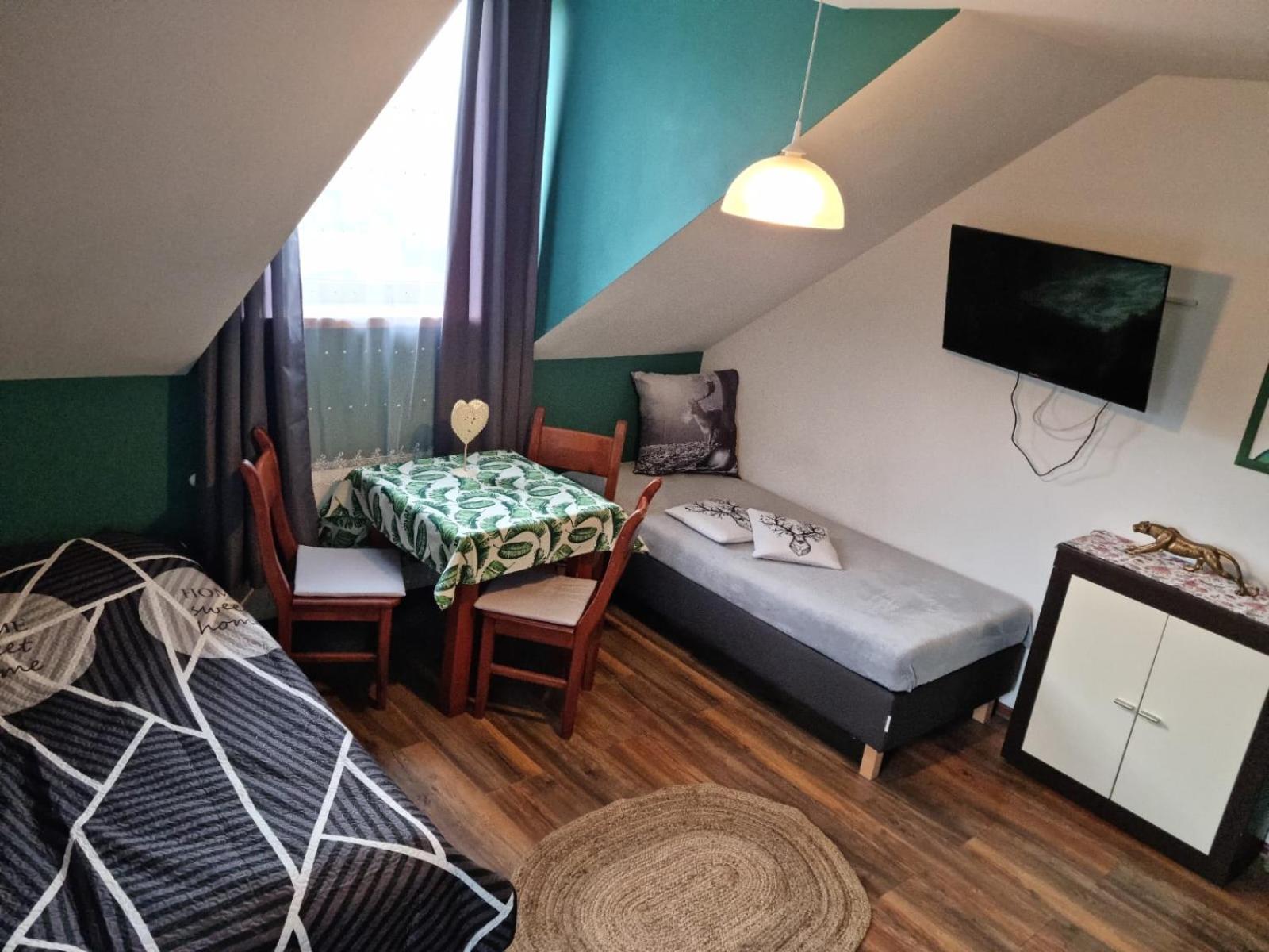 Triple Room - Photo 9