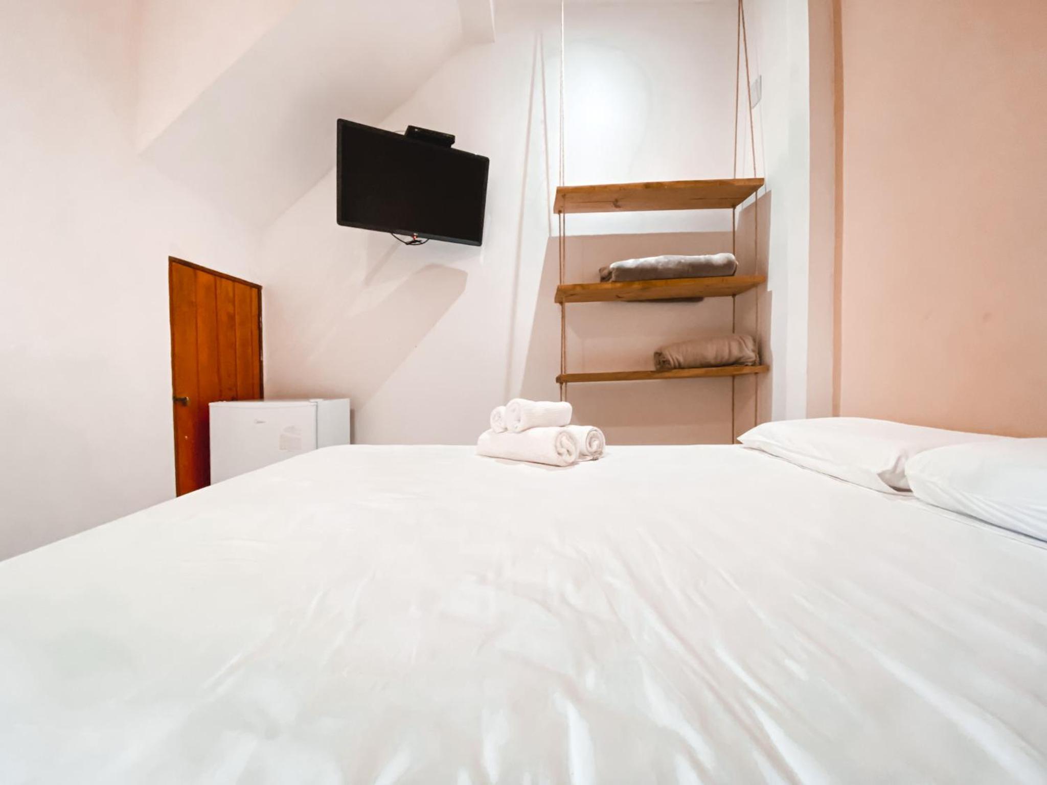 Quadruple Room - Photo 3