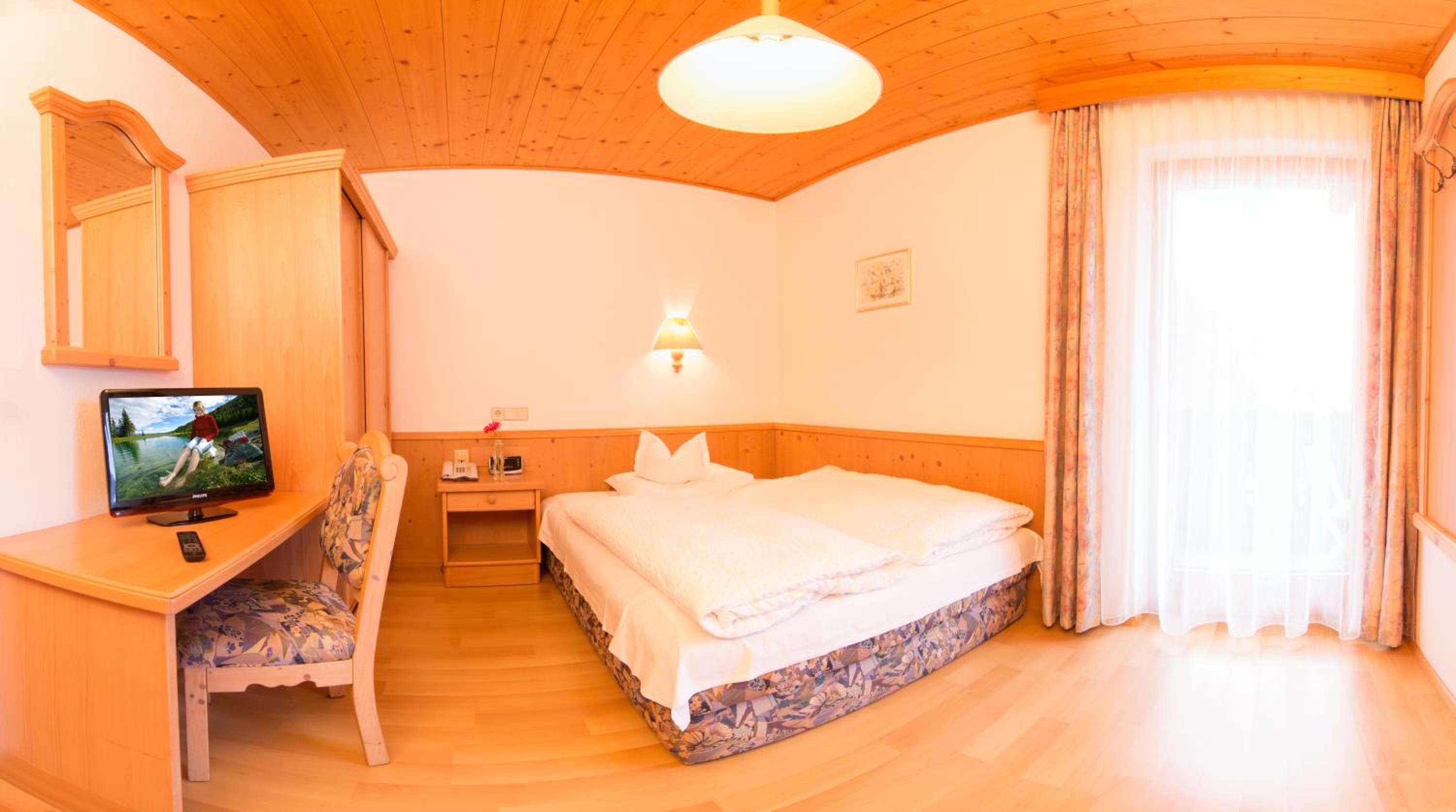 Single Room with Balcony photo 1