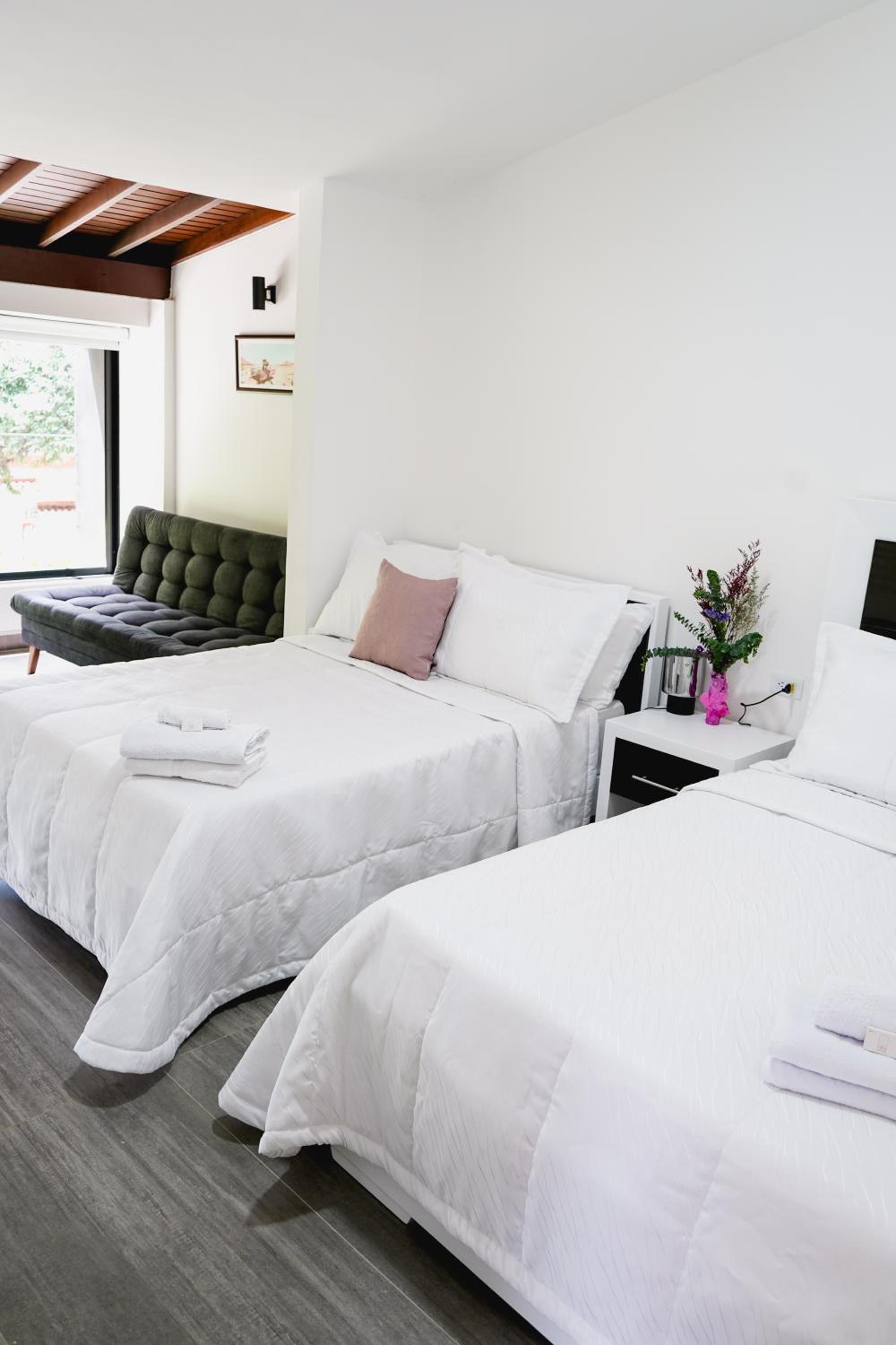Deluxe Double Room with Two Double Beds photo 1