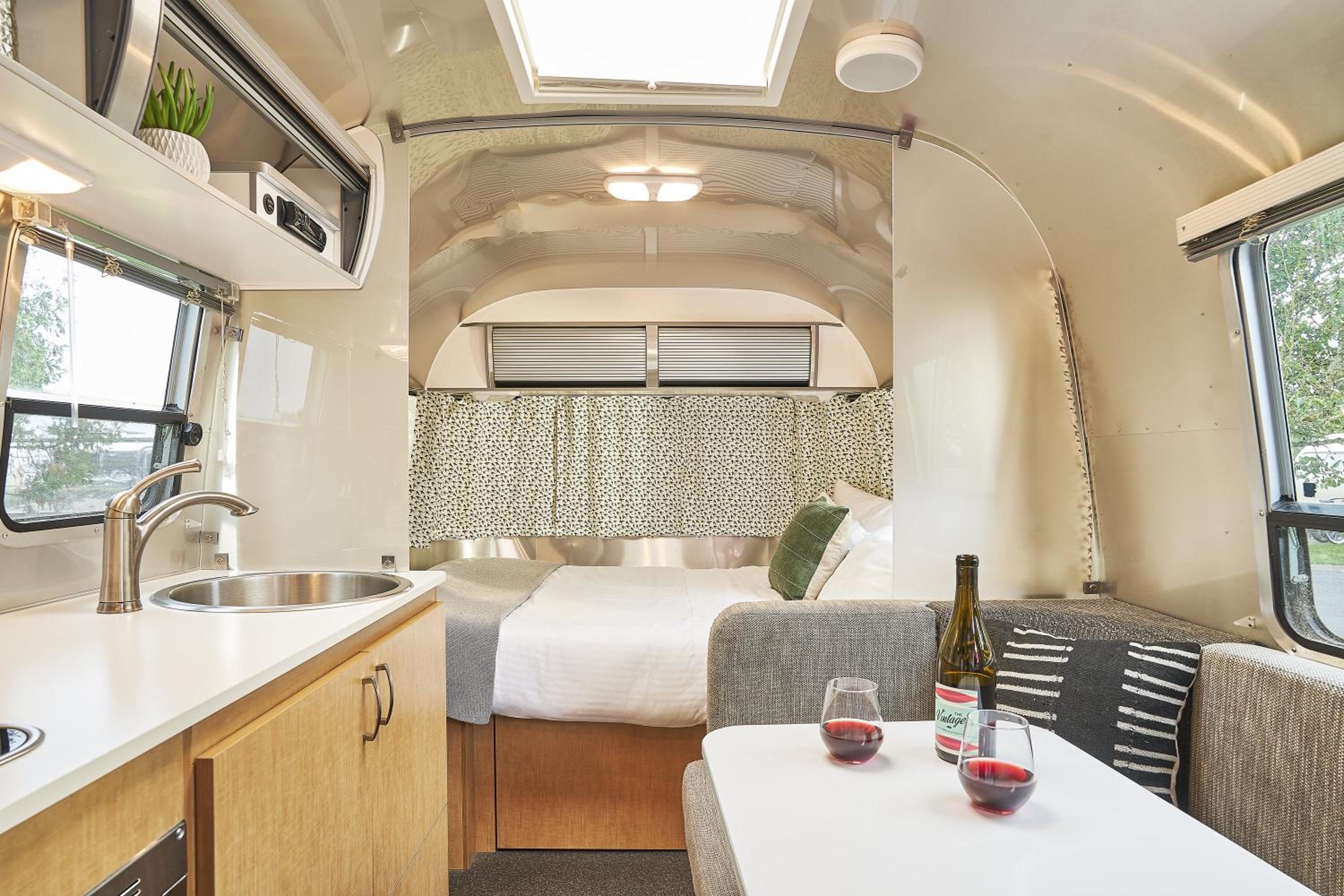 Airstream Bambi