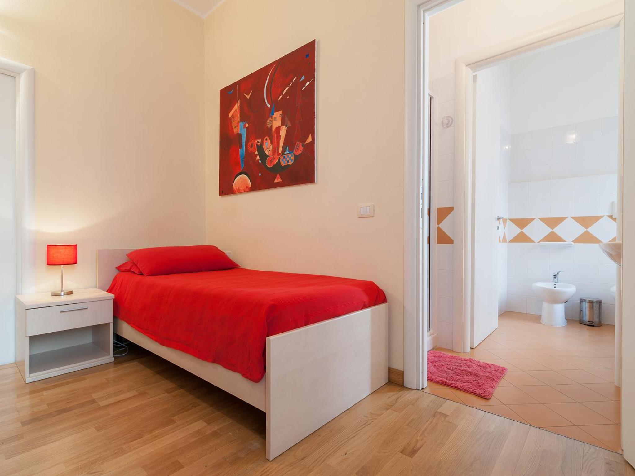 Single Room photo 1