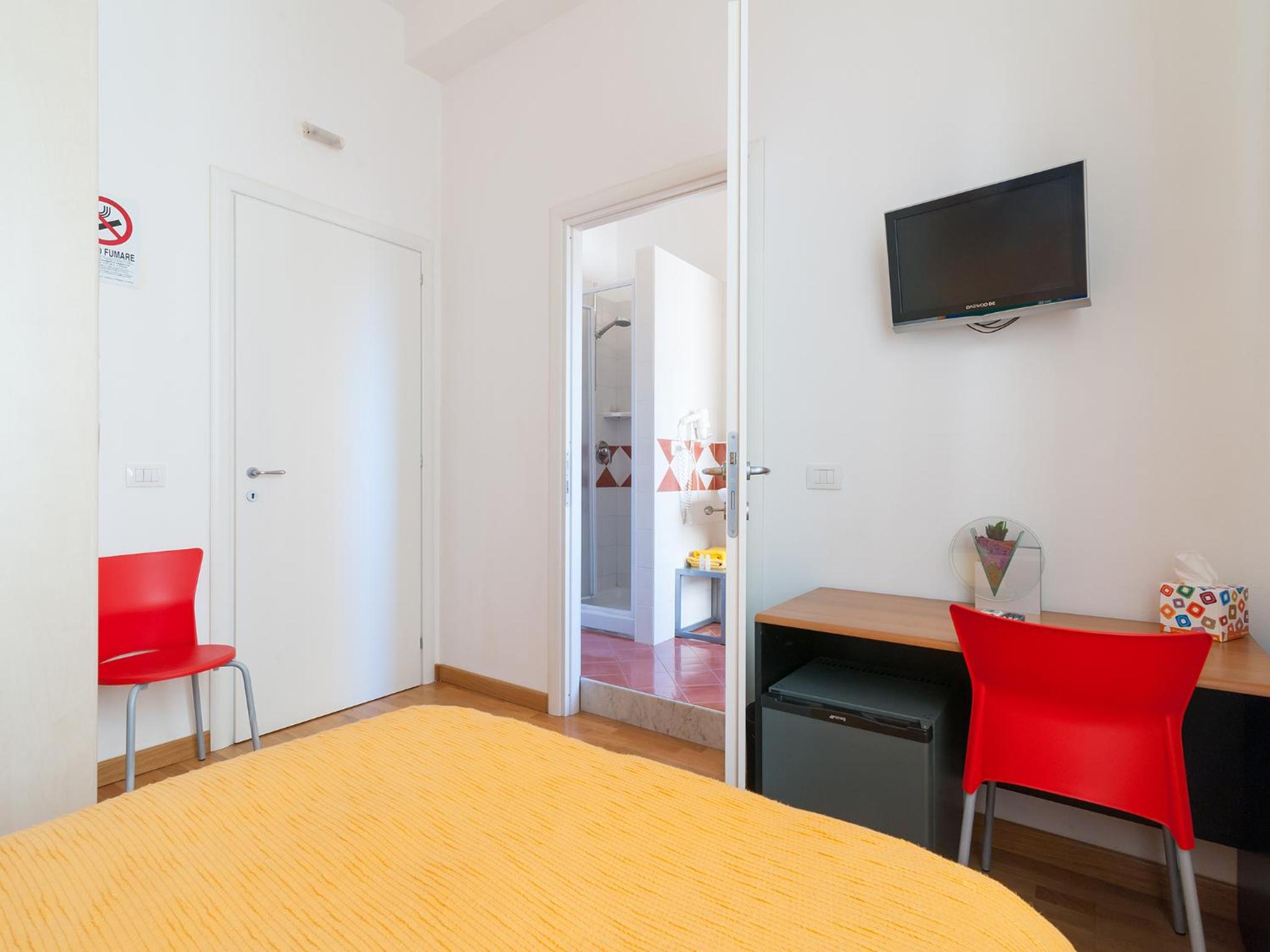 Single Room with French Bed photo 1