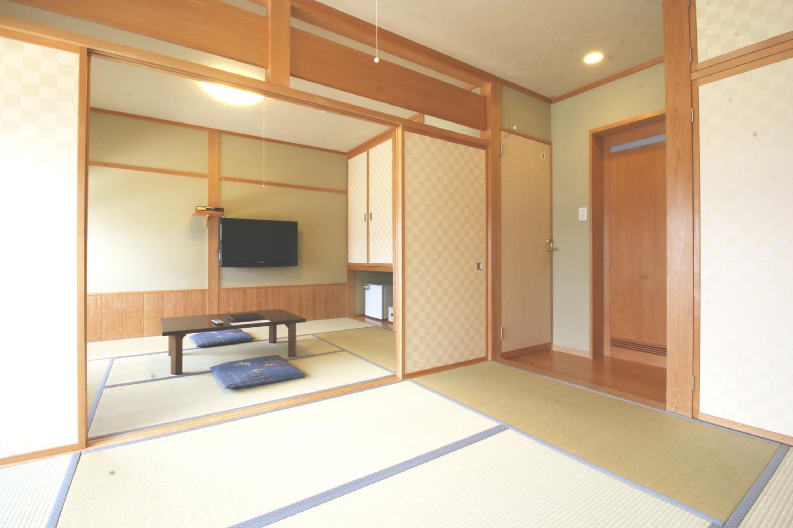 Japanese-Style Room
