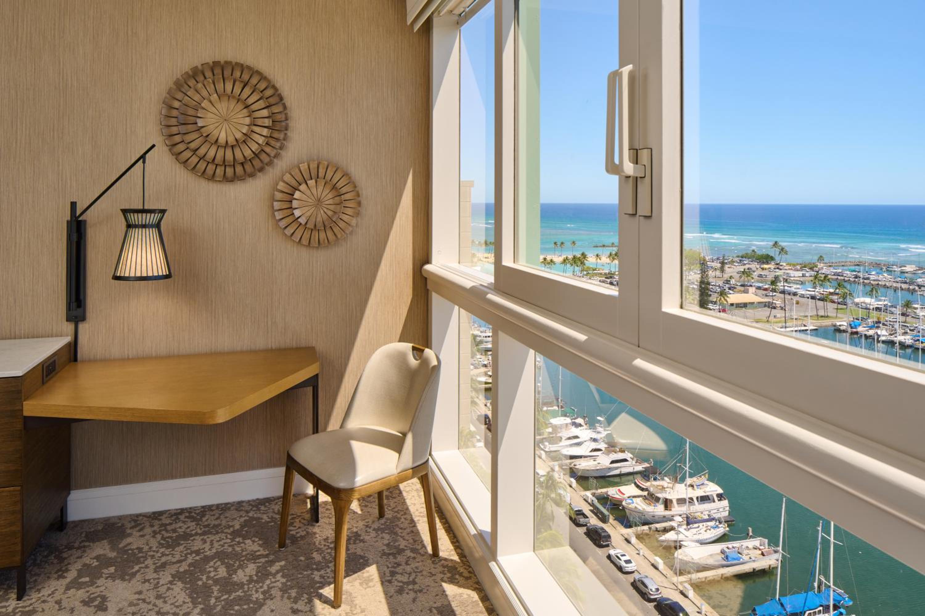Oceanfront Room - King - Photo 3