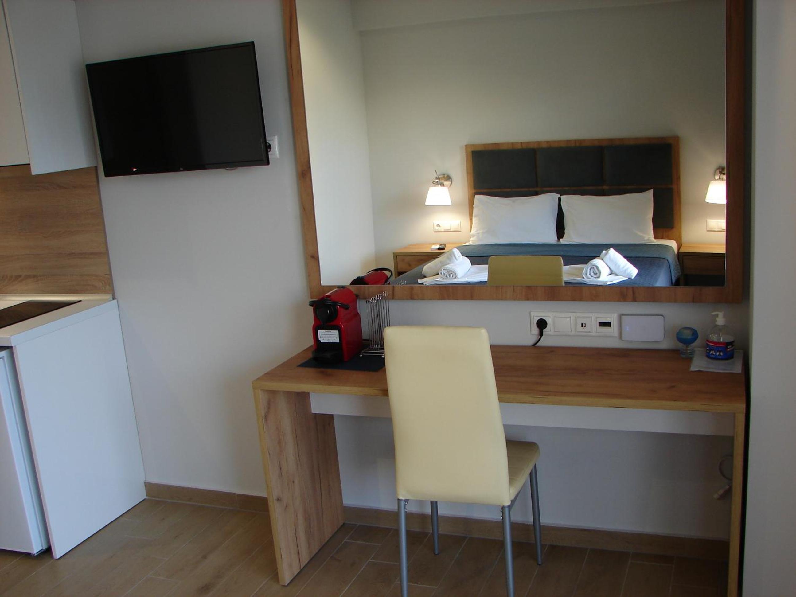 Double Room - Disability Access photo 3