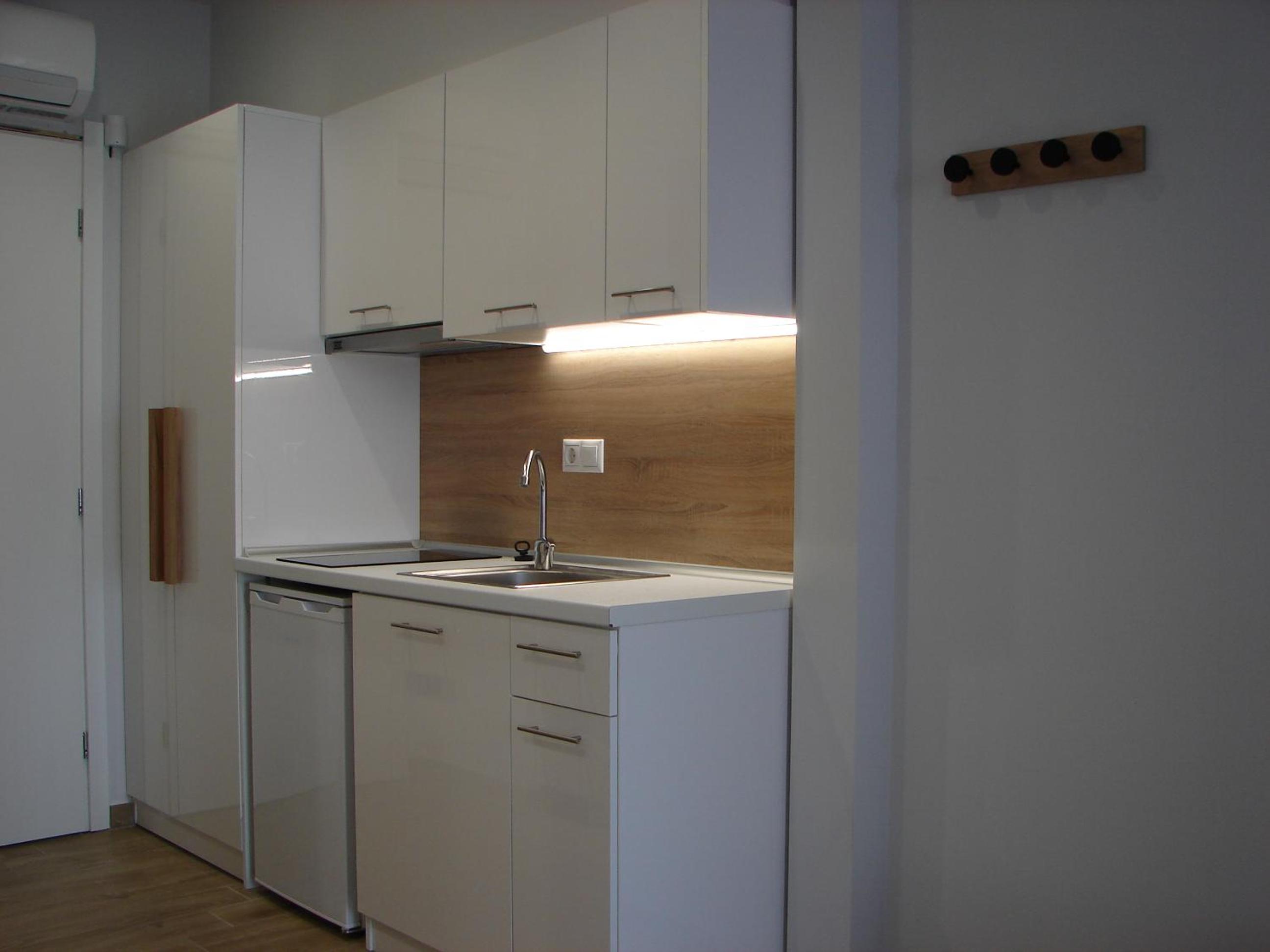 Superior King Room - Photo 4