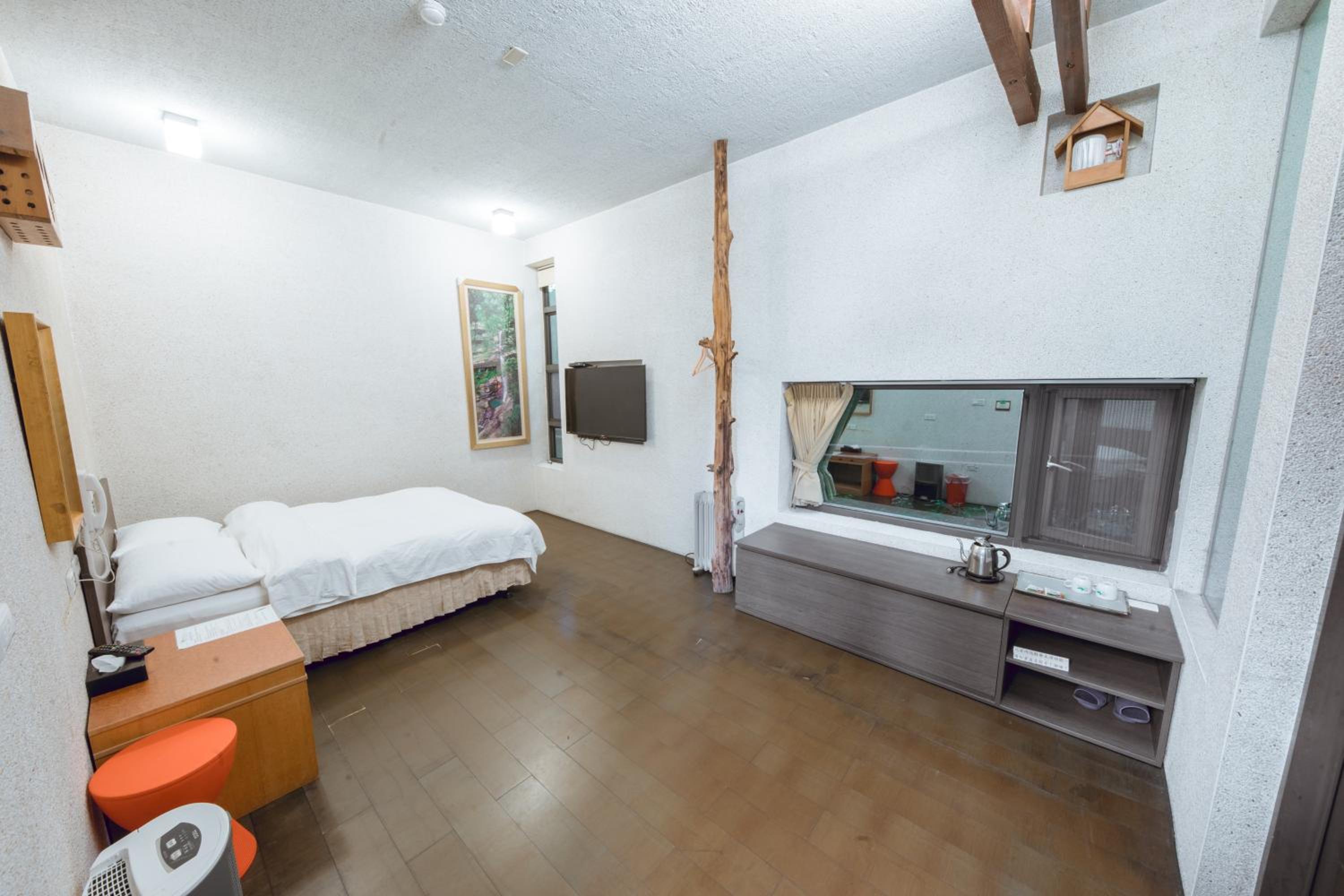 Budget Double Room photo 2