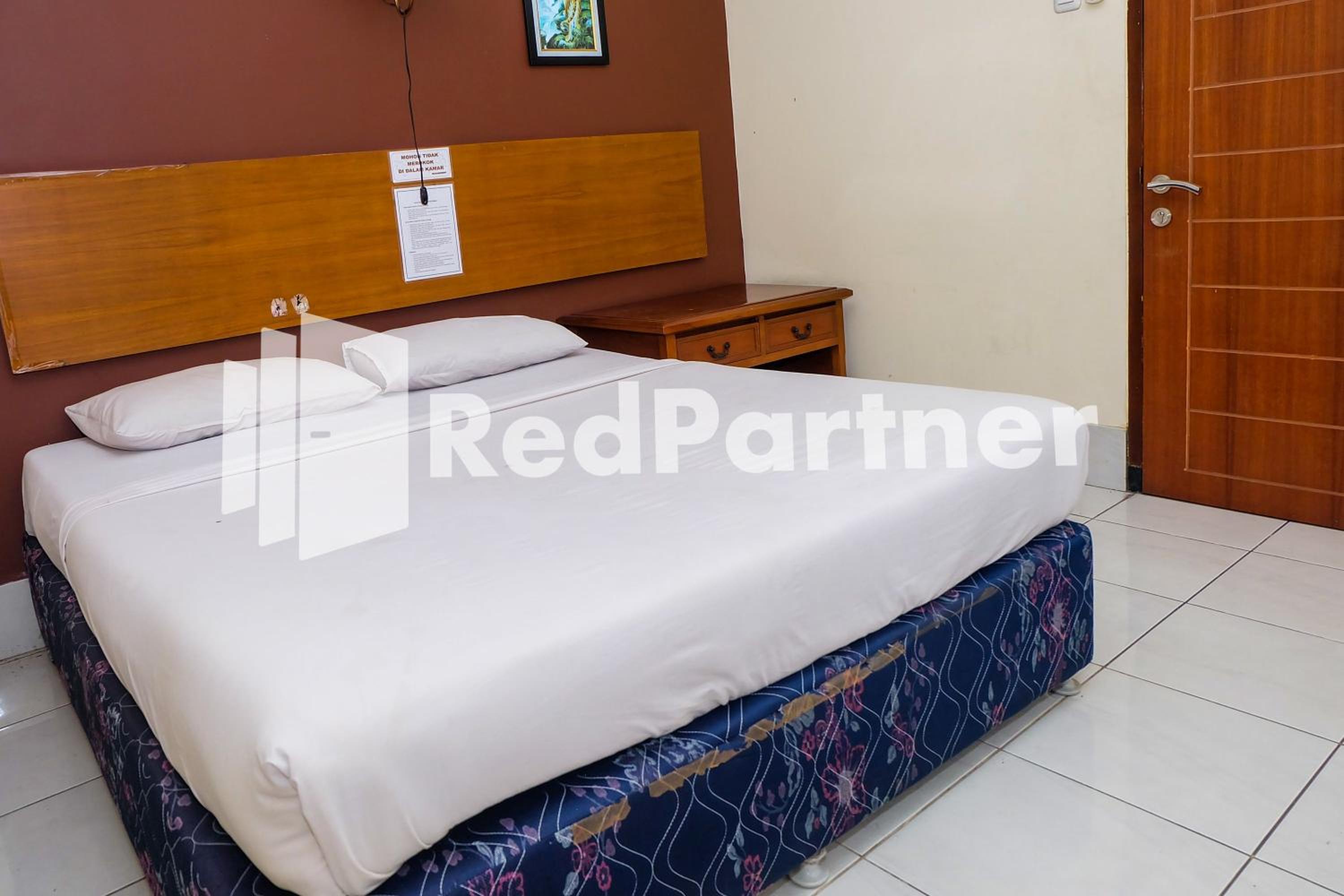 Deluxe Double Room - Photo 14