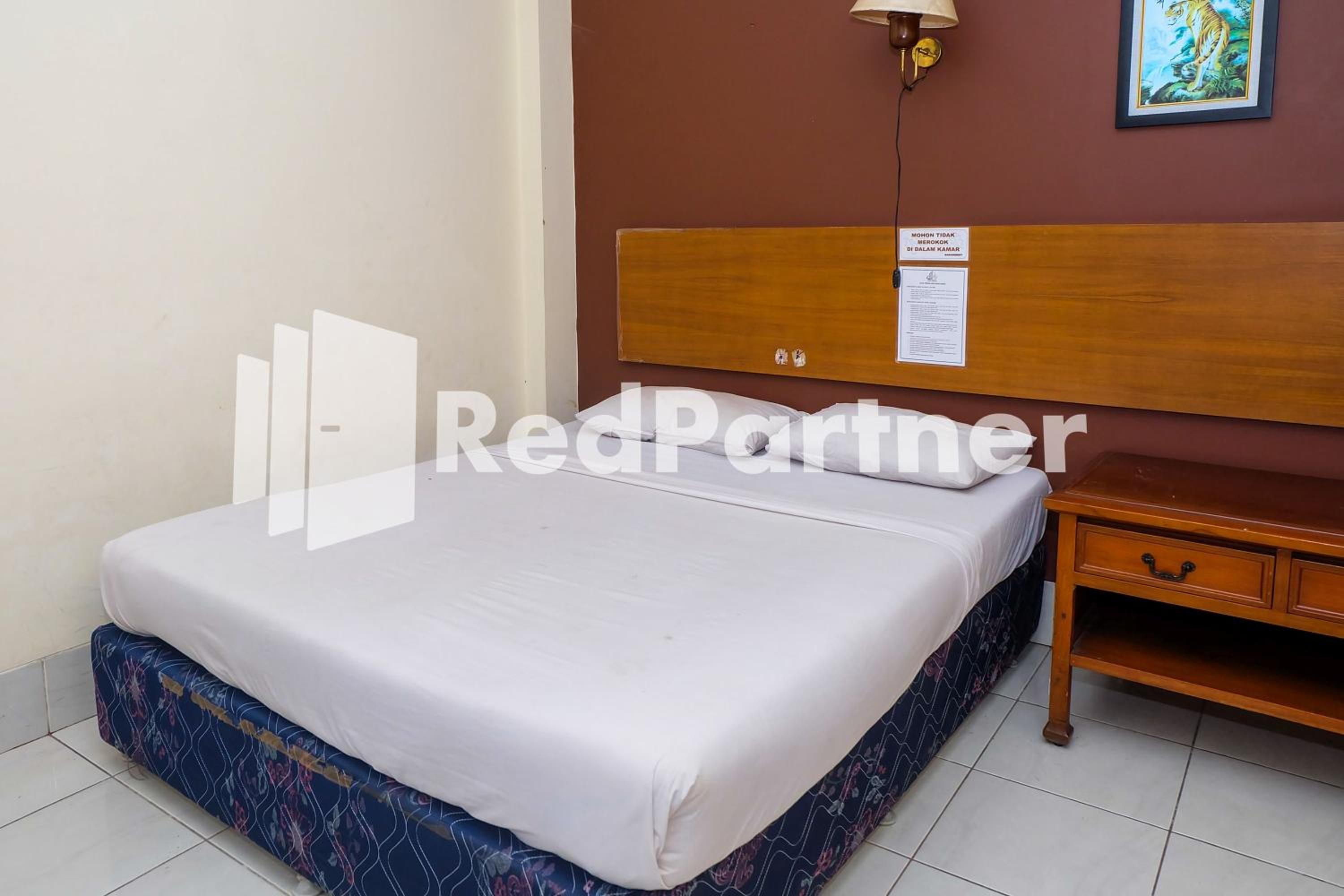 Deluxe Double Room - Photo 16