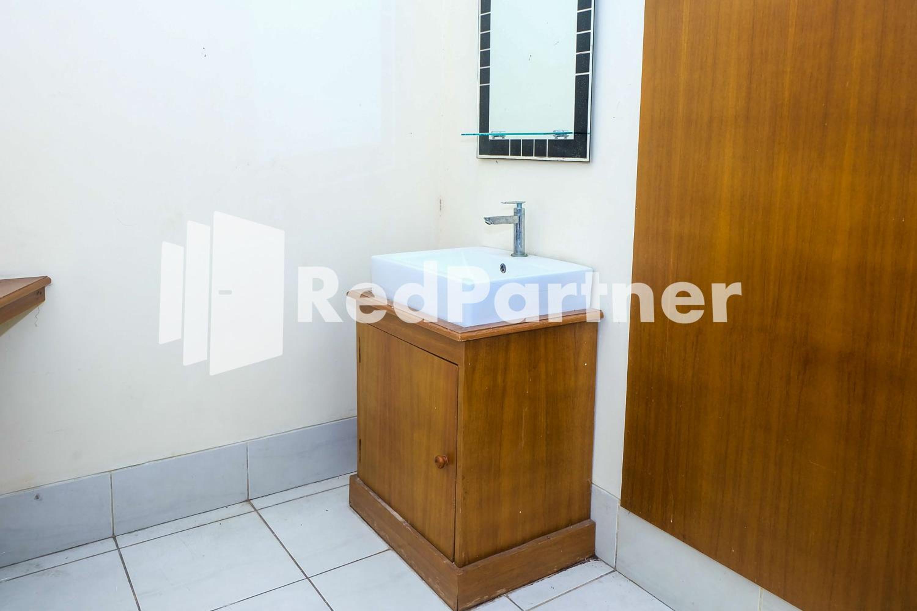 Deluxe Double Room - Photo 10