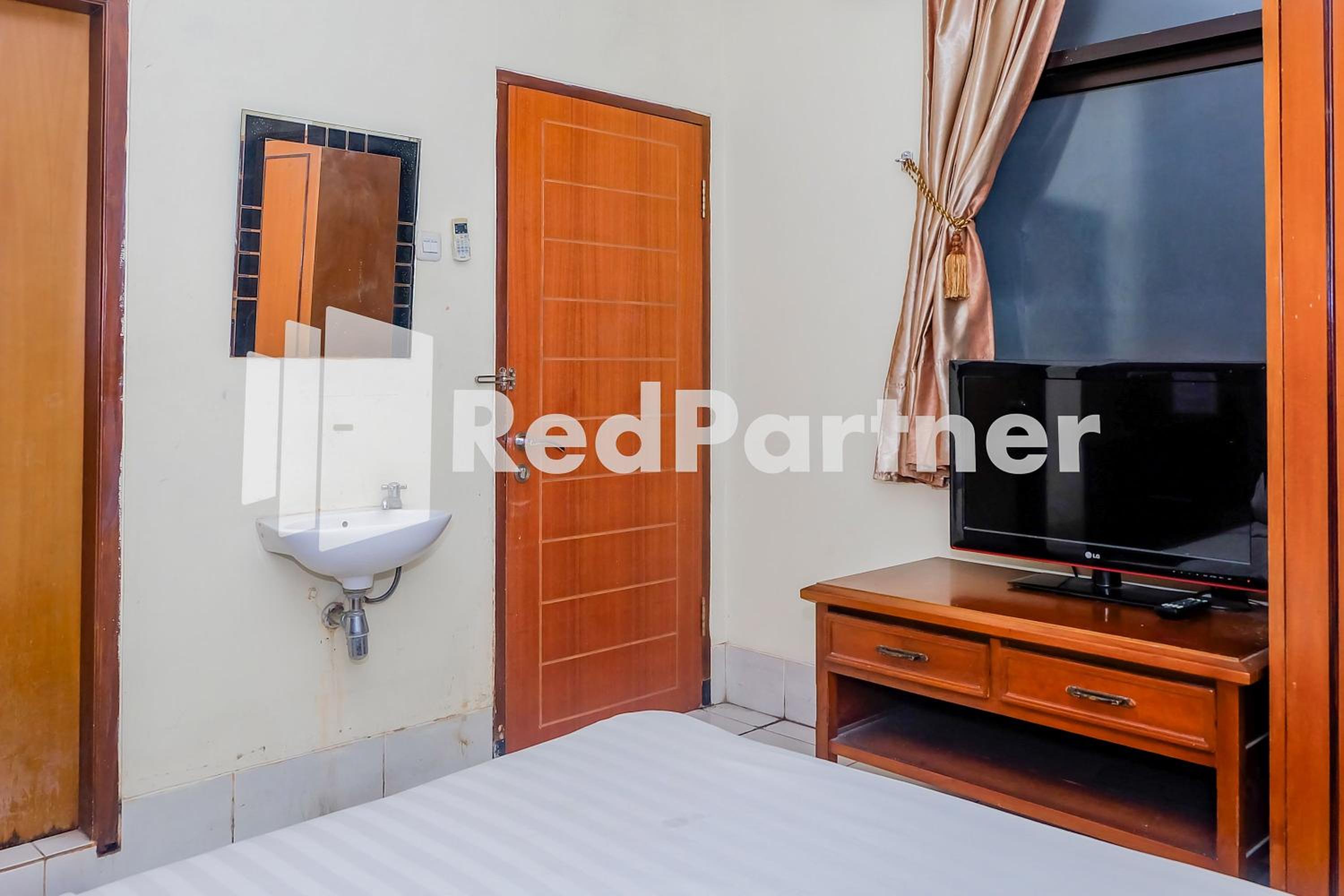 Standard Double Room - Photo 6