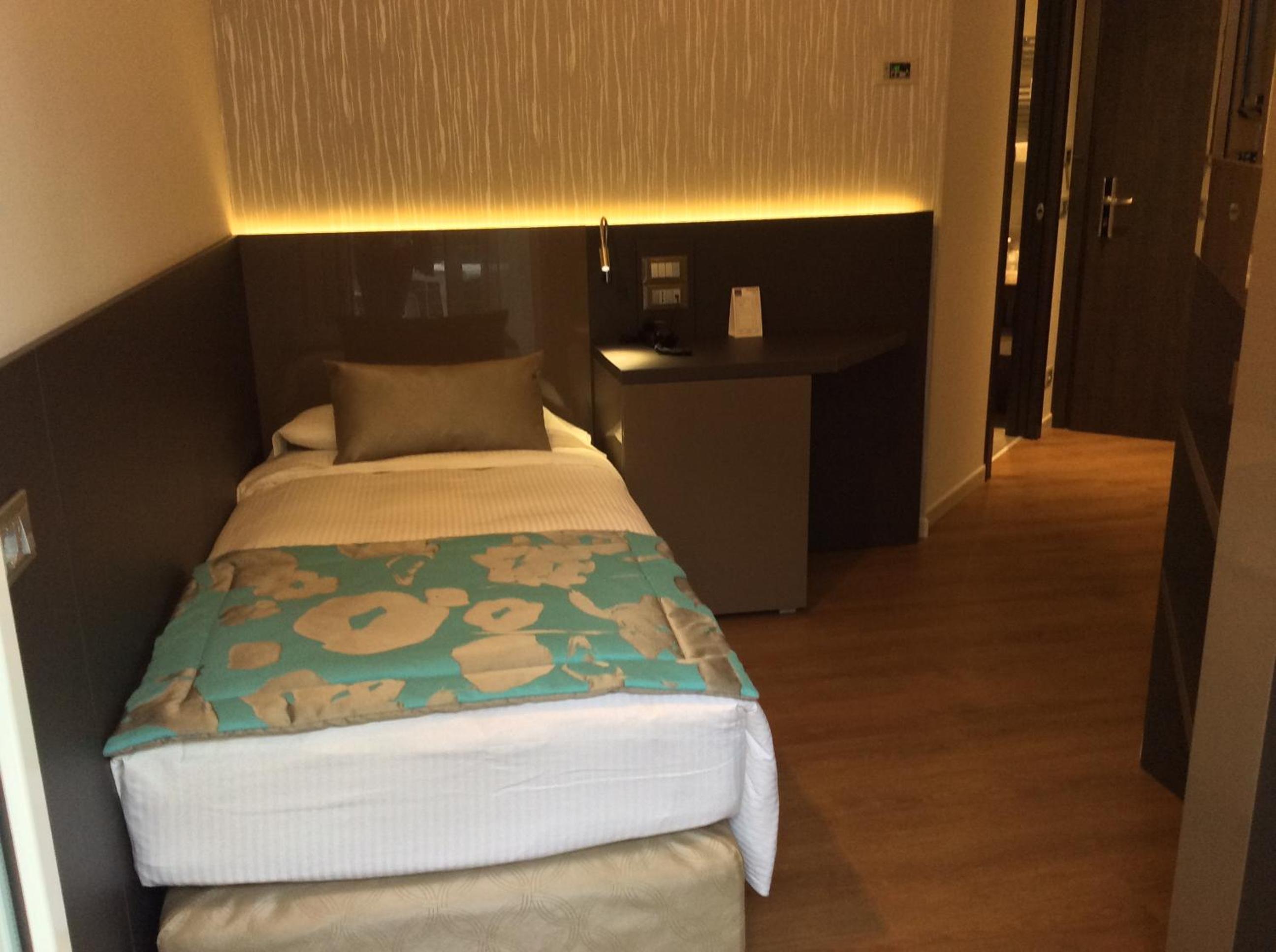 Single Room photo 1