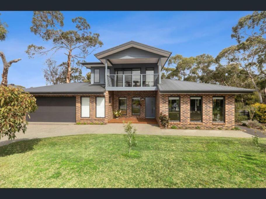 Four-Bedroom House photo 2