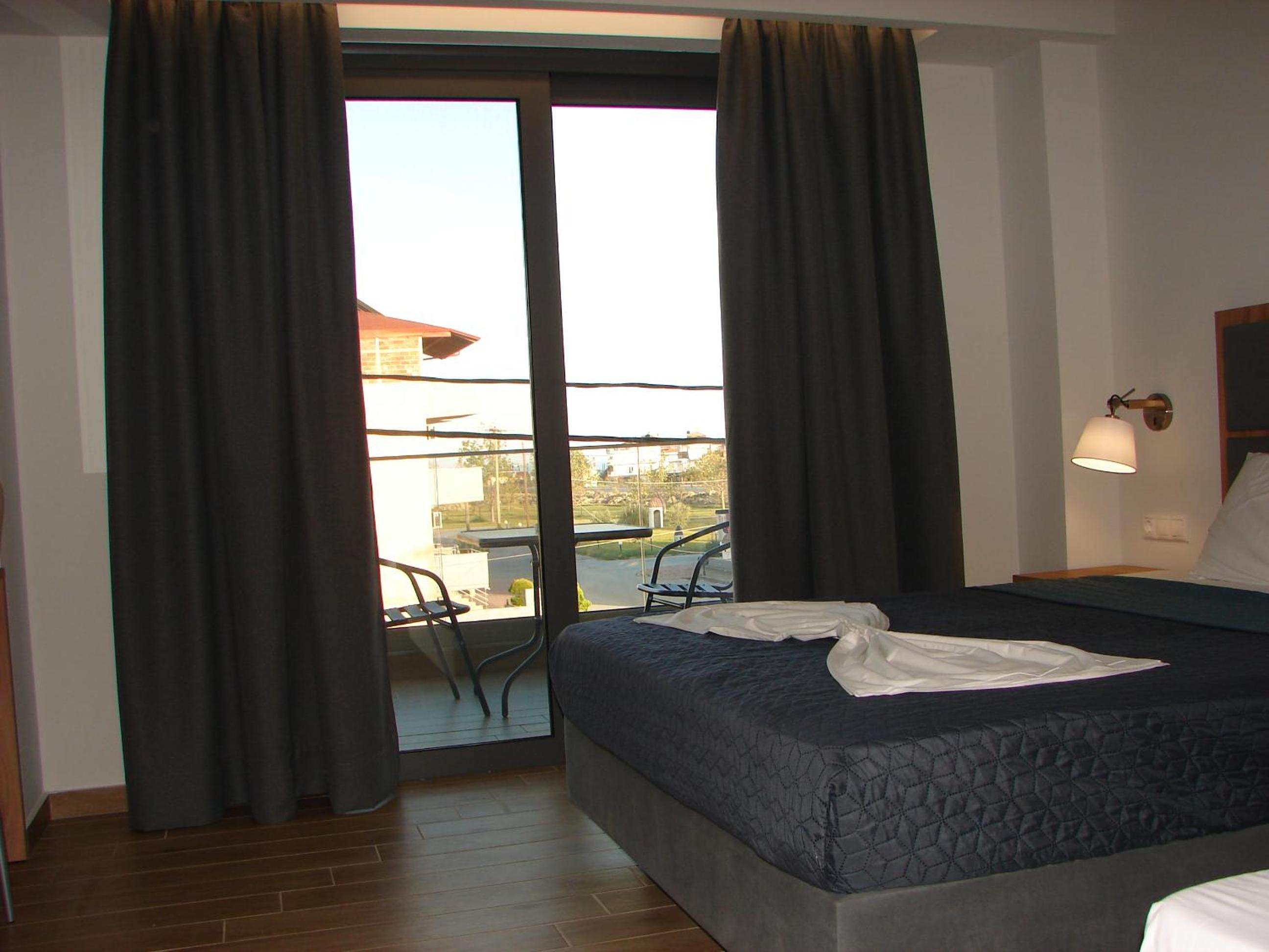 Superior Triple Room photo 3