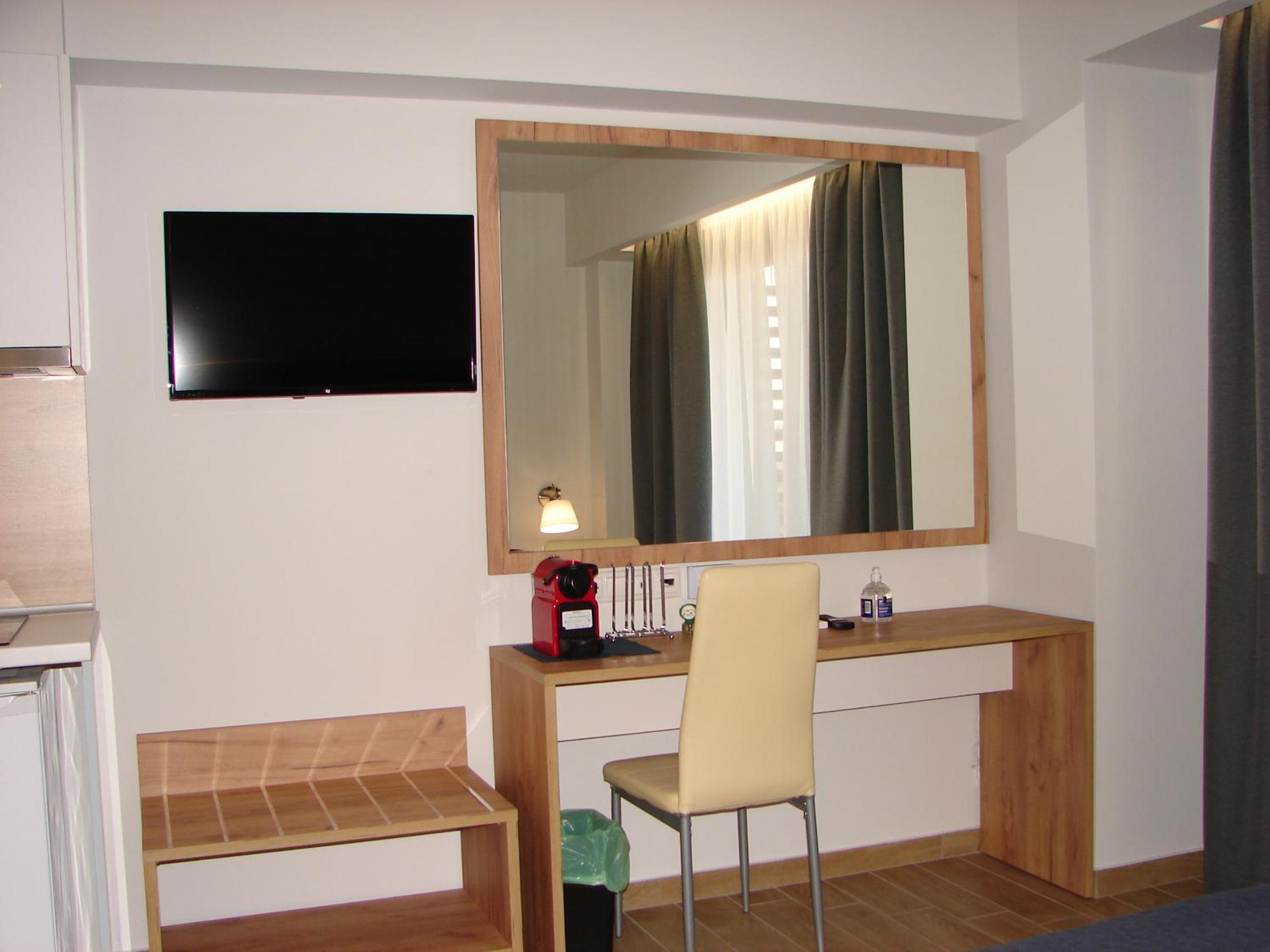 Superior Triple Room photo 2