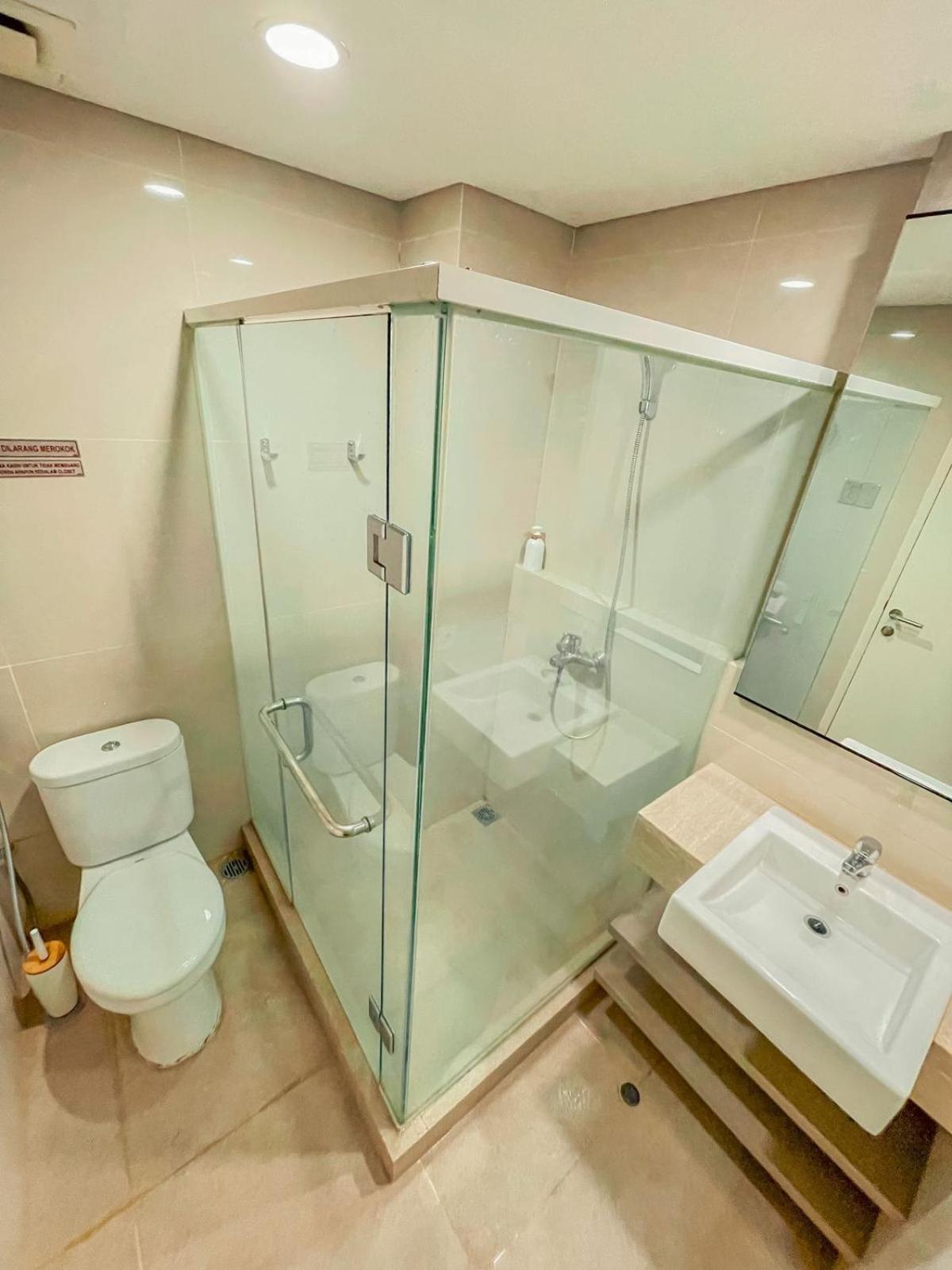 One-Bedroom Apartment - Photo 11