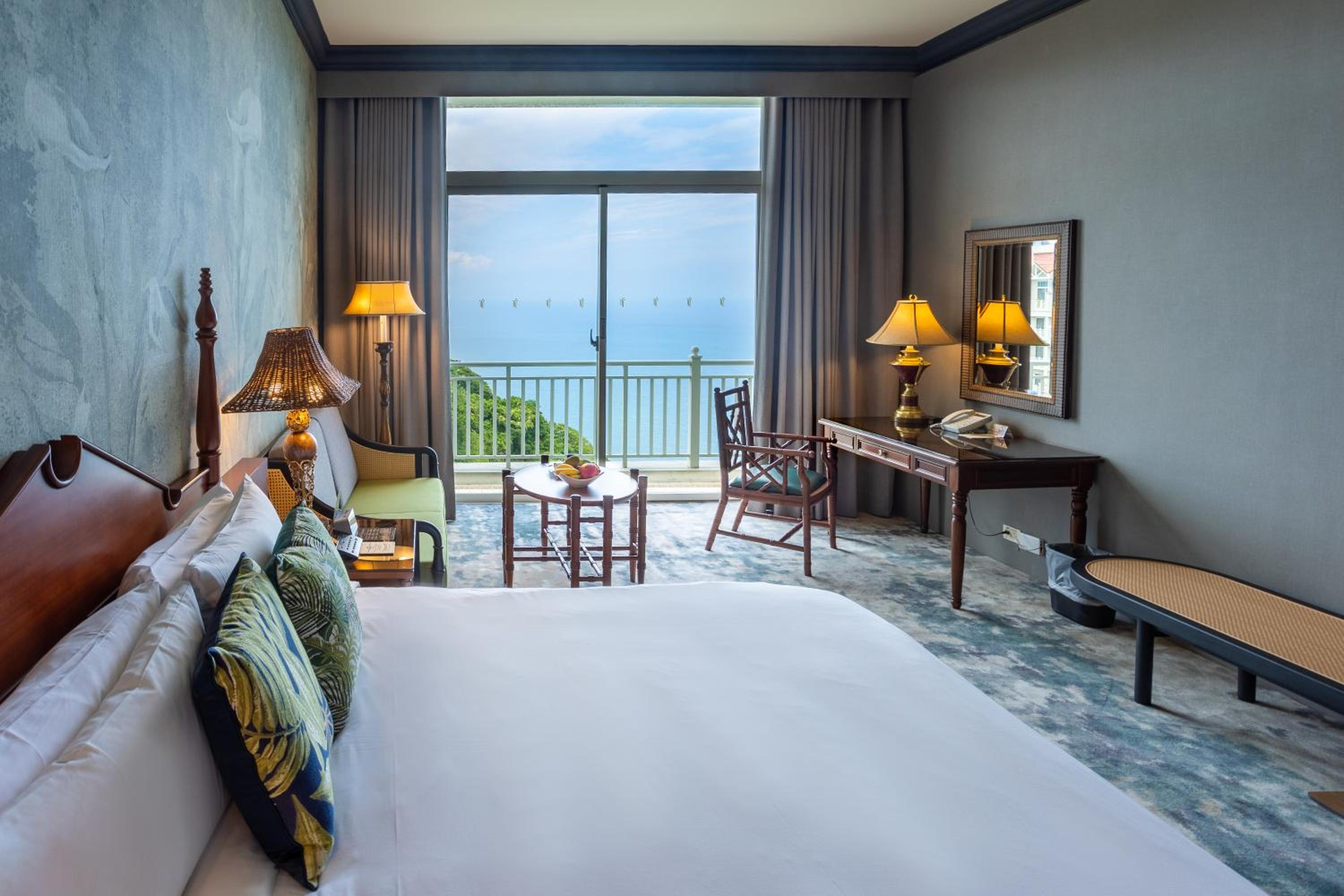 Deluxe Double Room with Ocean View - Photo 3