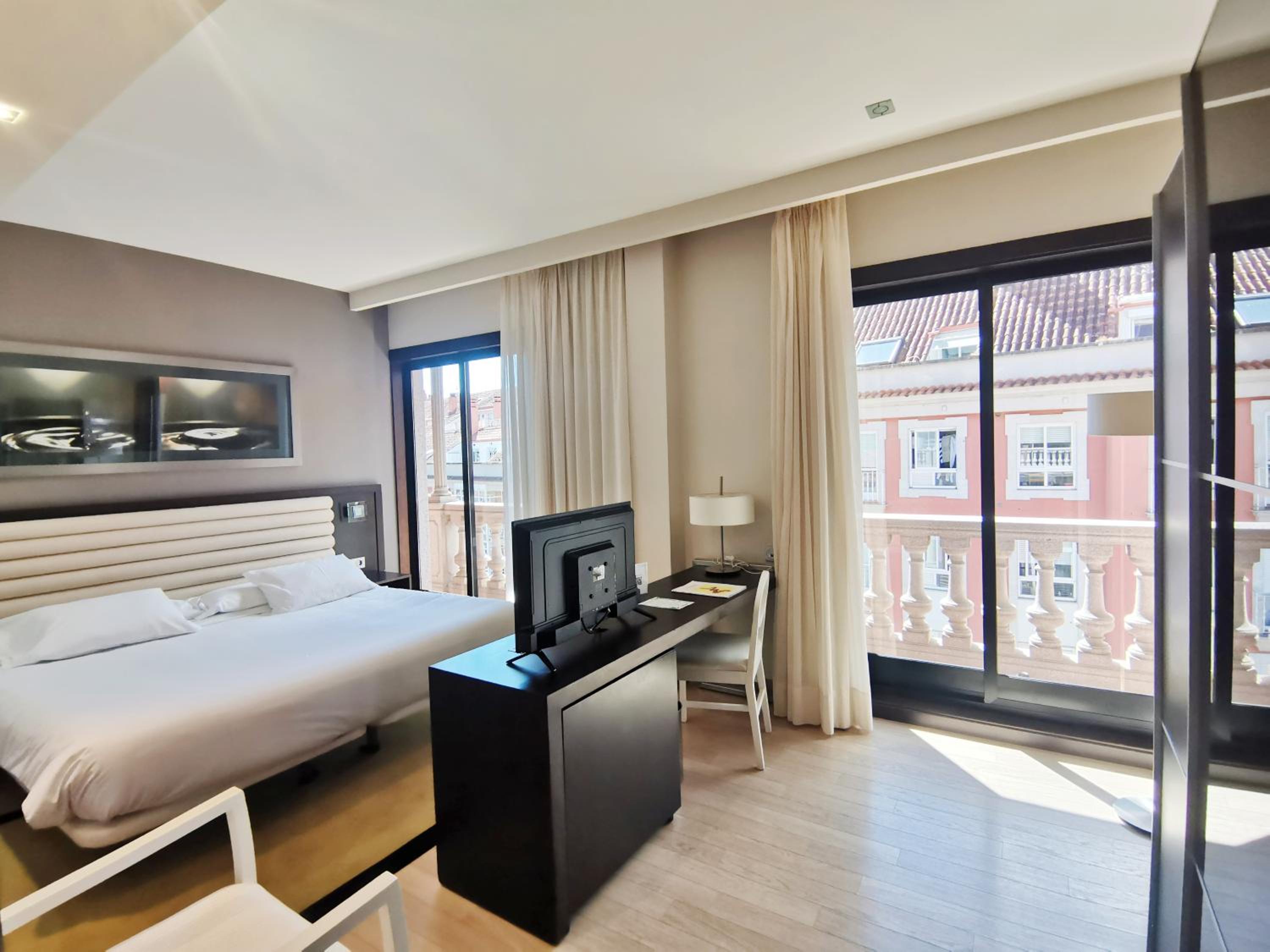 Double or Twin Room without Spa Access photo 3