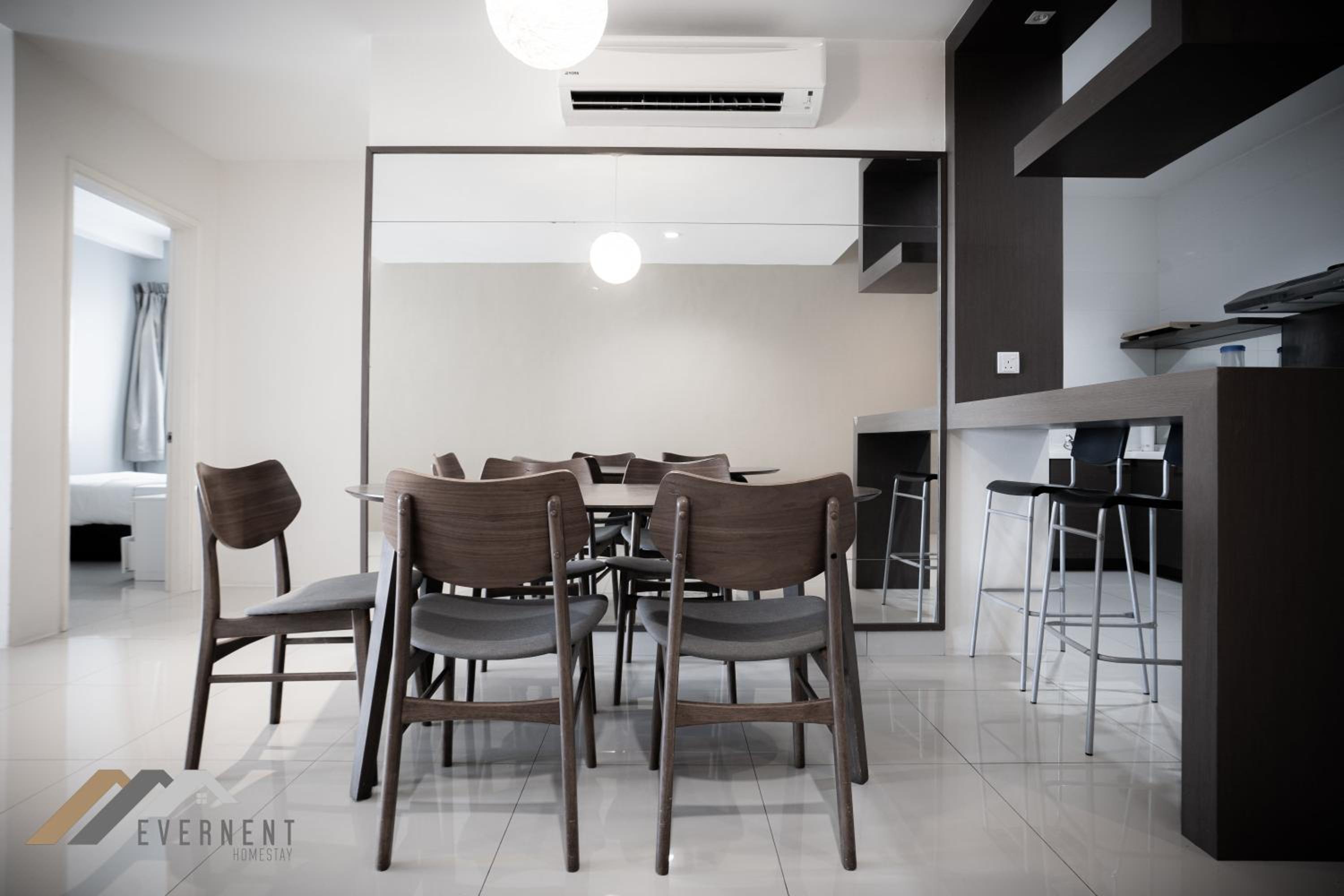 Apartment photo 2