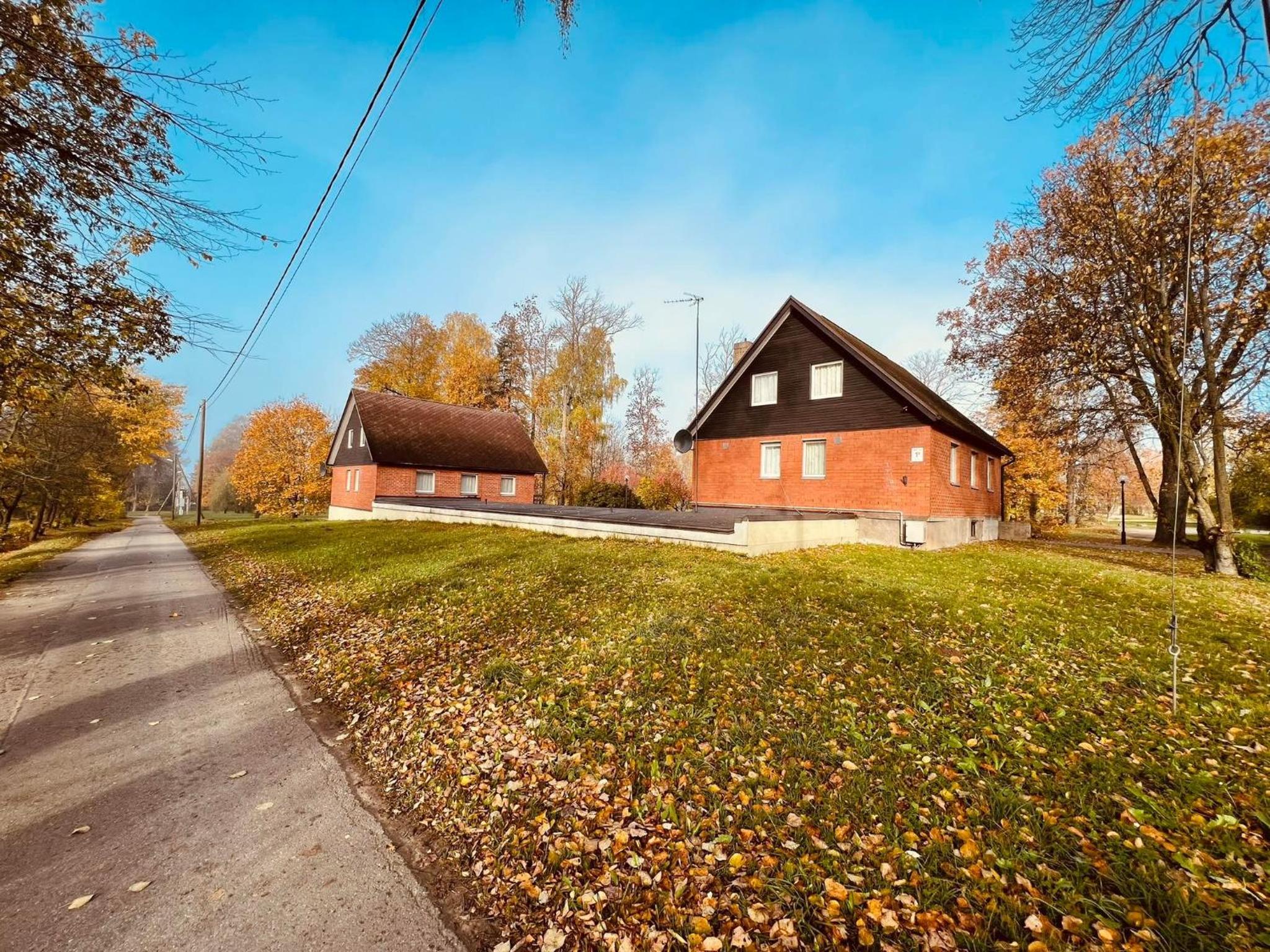 Three-Bedroom House photo 1