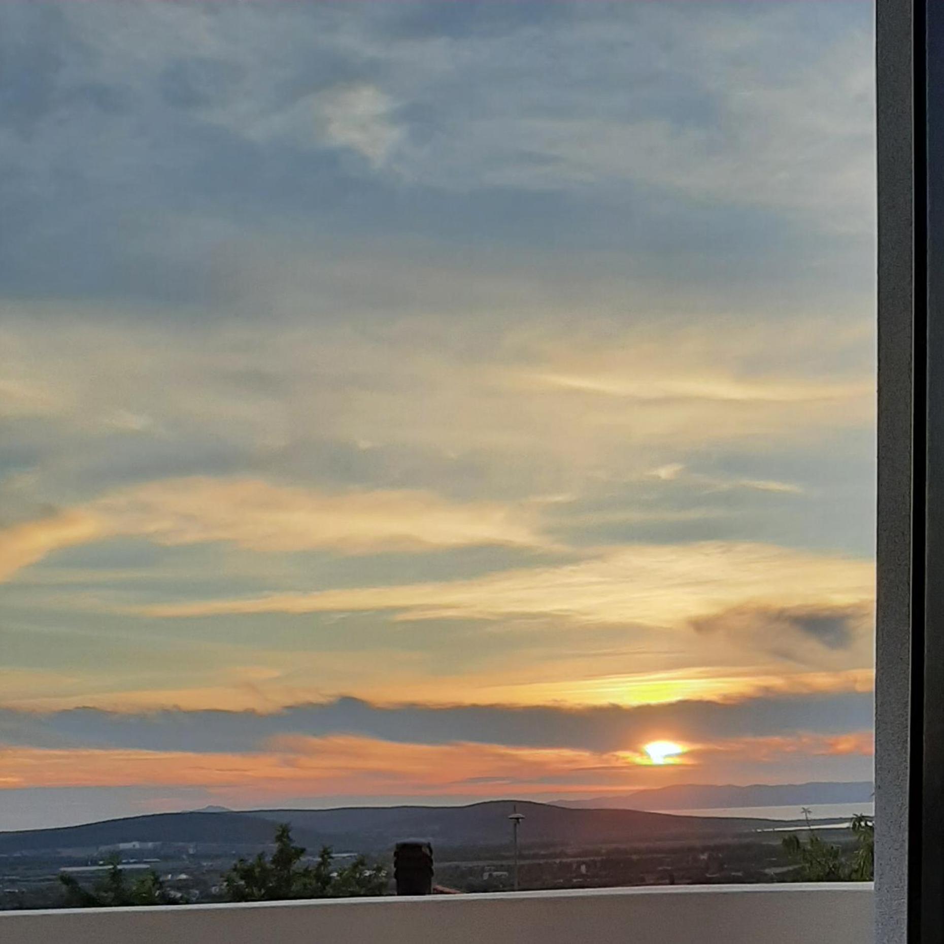 Double Room with Balcony and Sea View photo 3